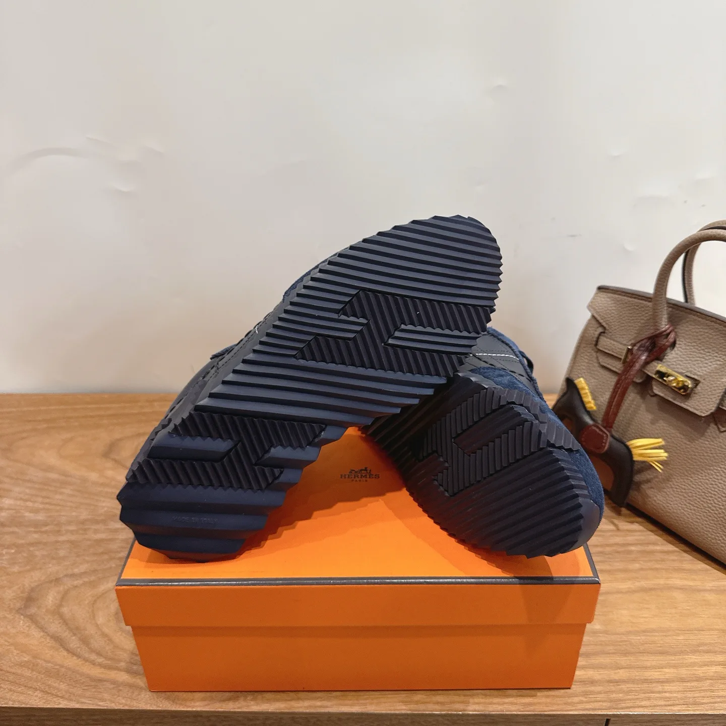 Women's Sneakers HERMES 17414536