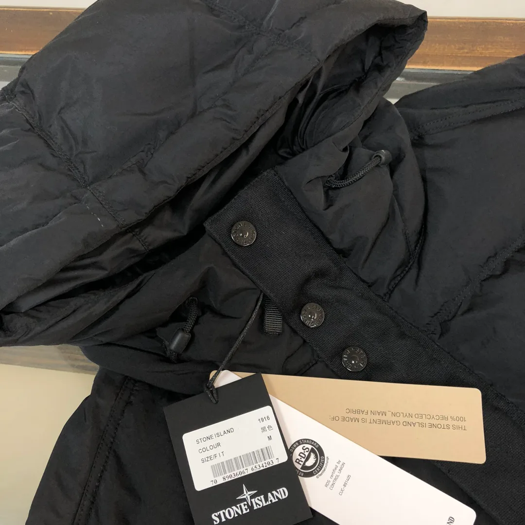 Women's Jackets And Down Jackets STONE ISLAND 18002084
