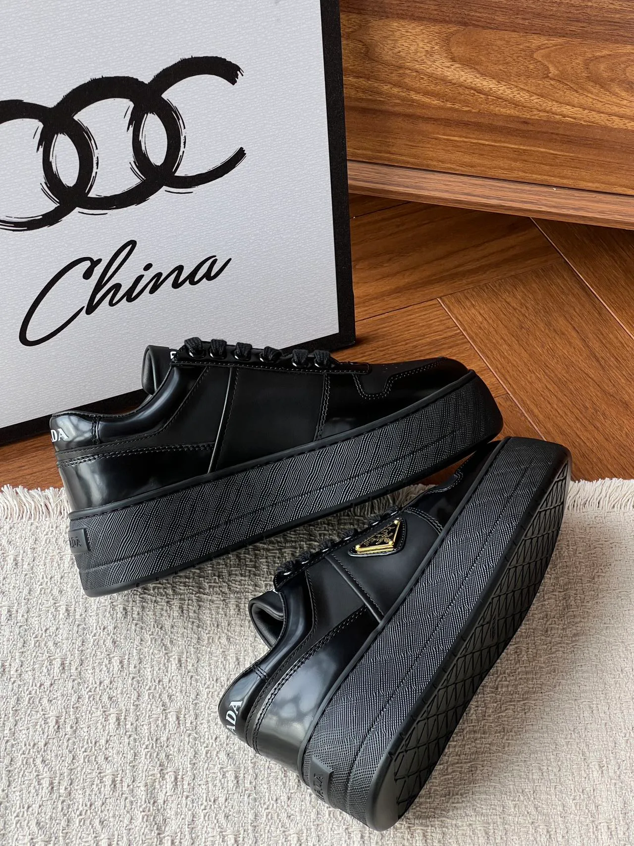 Women's Sneakers PRADA 18170786