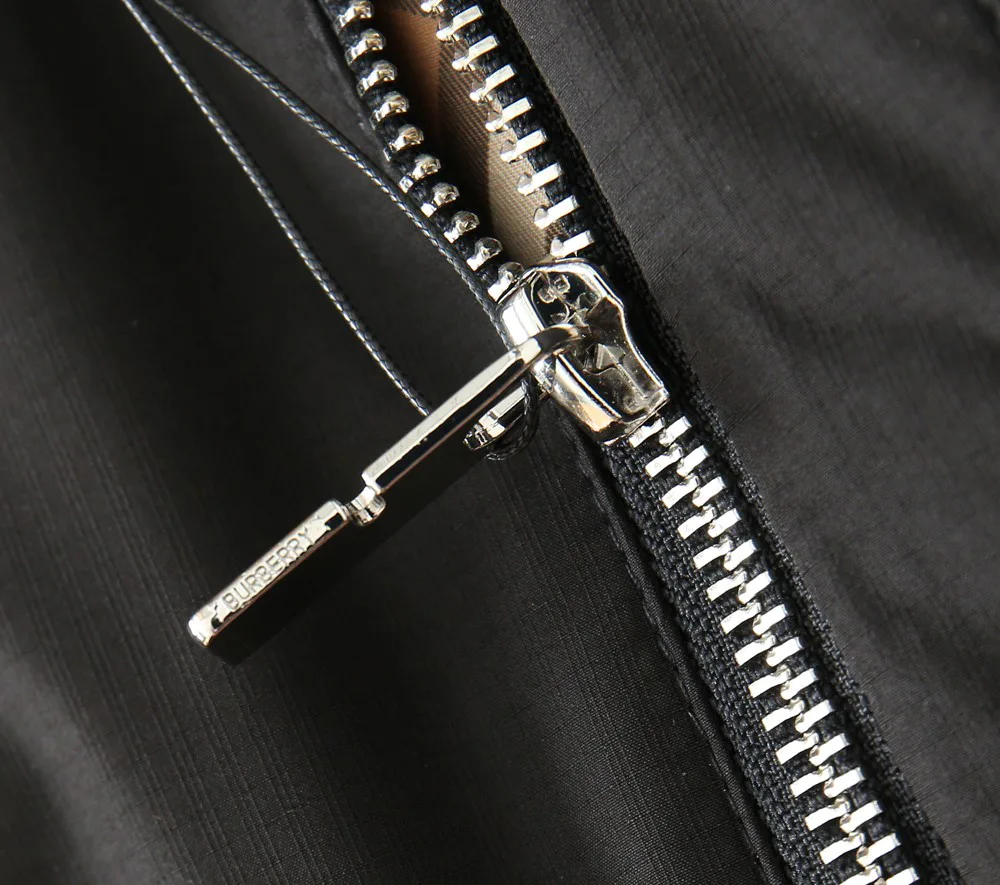 Men's Jackets And Down Jackets BURBERRY 18157236