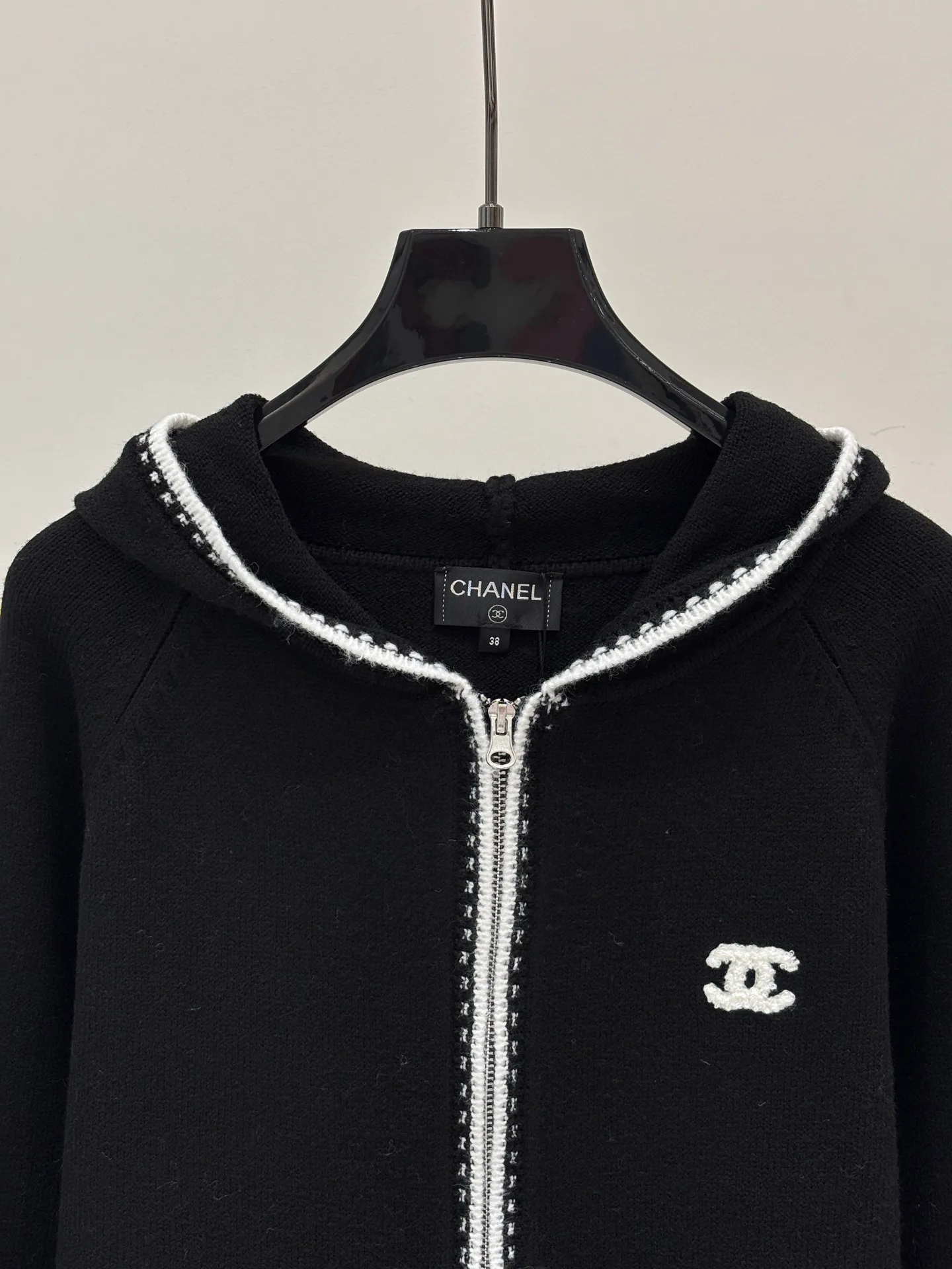 Women's Jumpers And Sweaters CHANEL 18032622