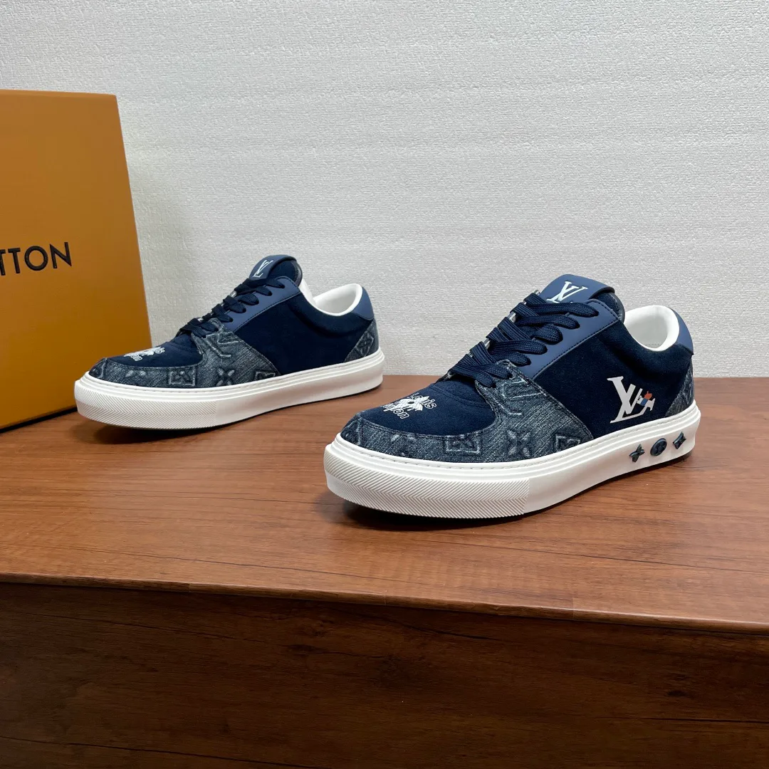 Кроссовки Мужские Louis Vuitton 18675085