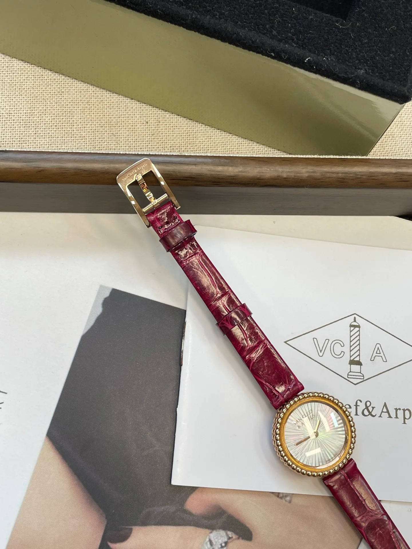 Women's Watches VAN CLEEF & ARPELS 17336729