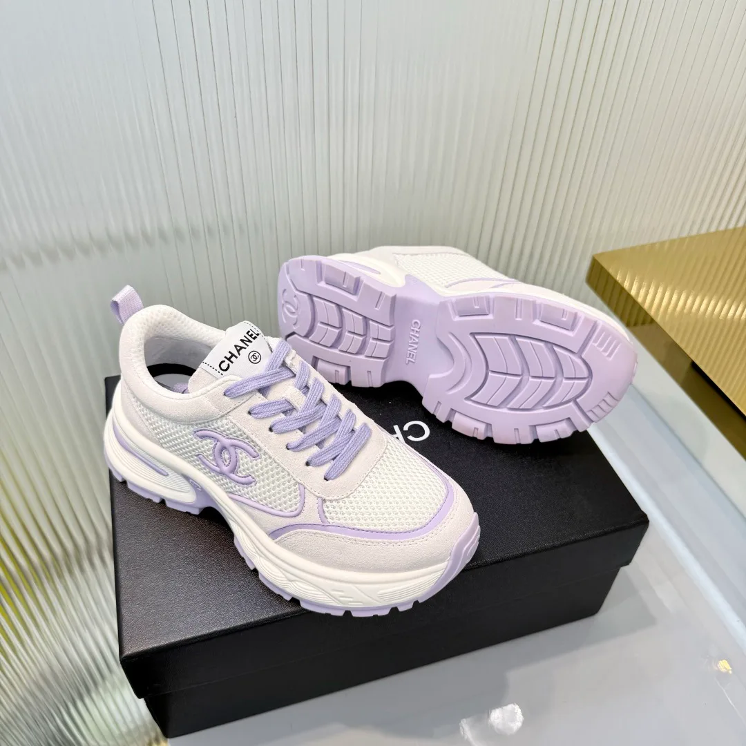 Women's Sneakers CHANEL 18366998