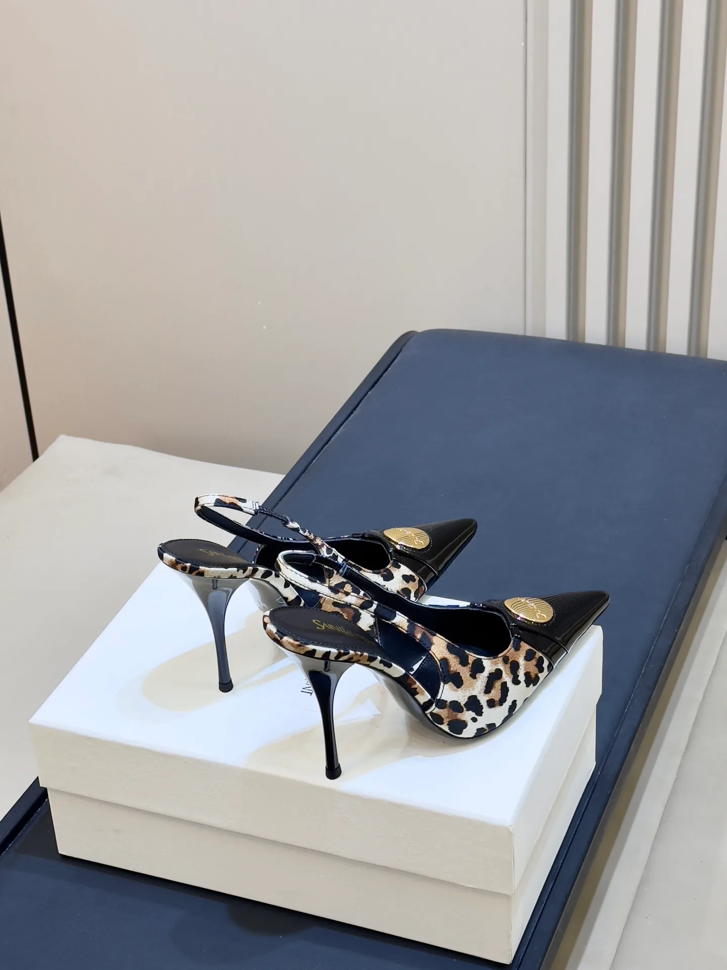 Women's Heels SAINT LAURENT 18073308