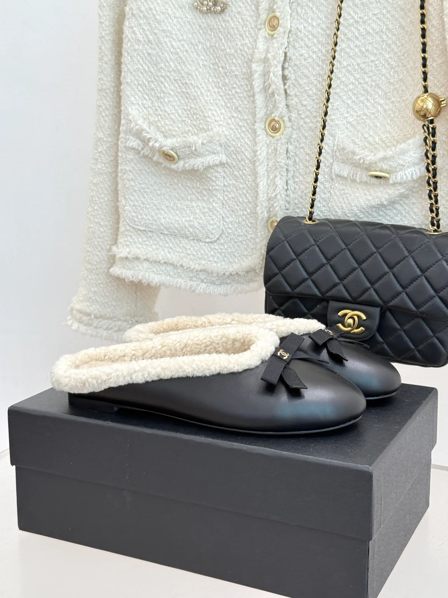 Women's Mules And Clogs CHANEL 17938391