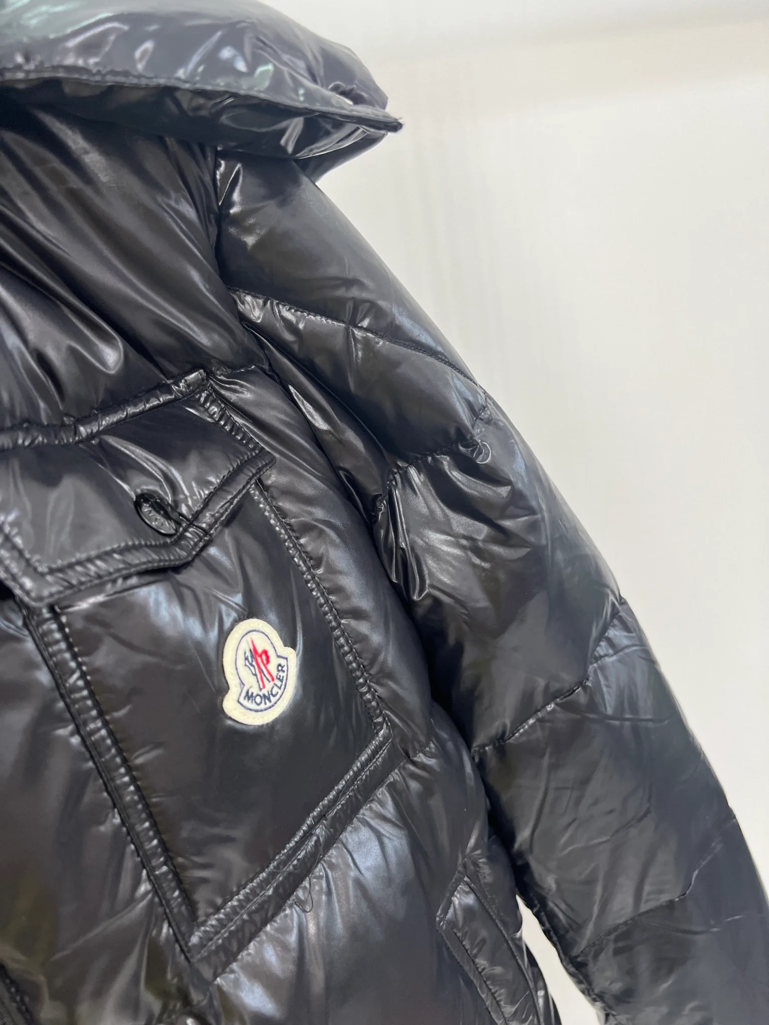 Women's Jackets And Down Jackets MONCLER 18415666