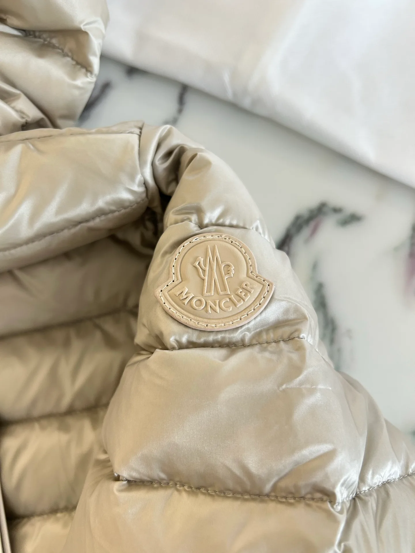 Men's Jackets And Down Jackets MONCLER 18330337