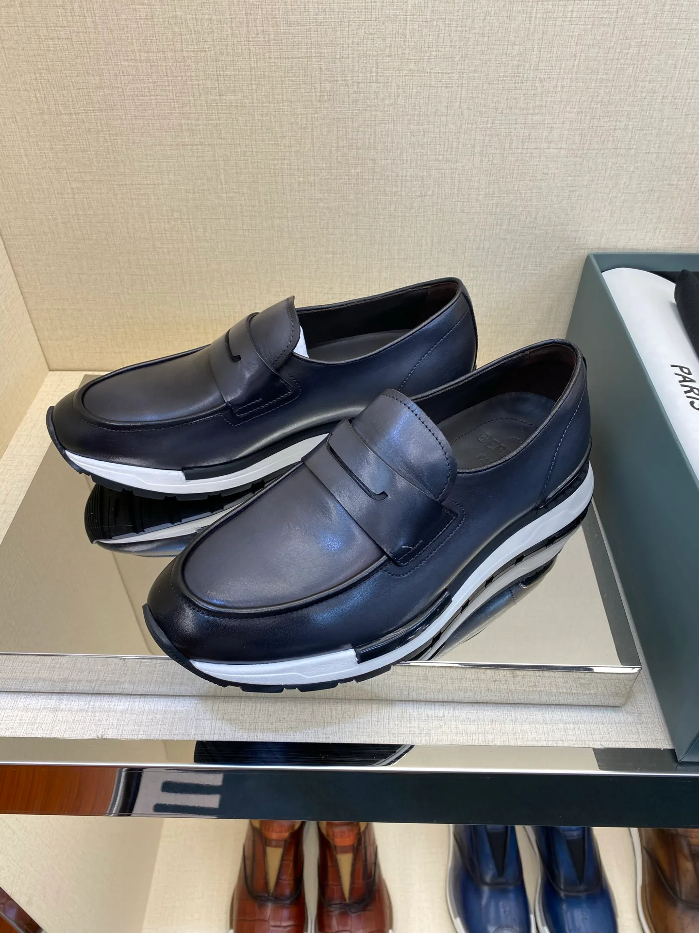 Men's Loafers And Dress Shoes BERLUTI 17971902