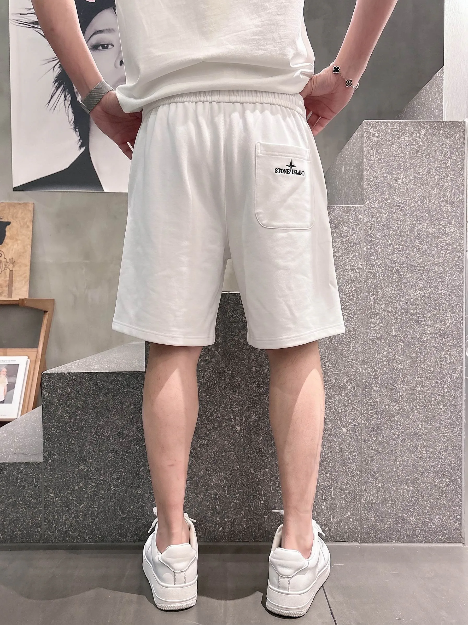 Men's Shorts STONE ISLAND 18246595