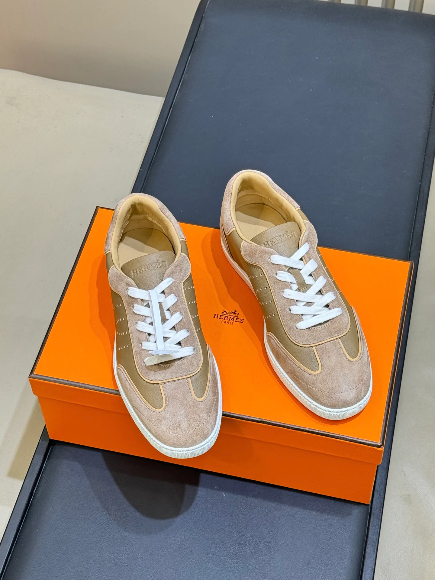 Women's Sneakers HERMES 18072925