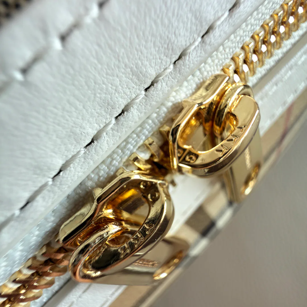 Women's Classic Handbags BURBERRY 18362274