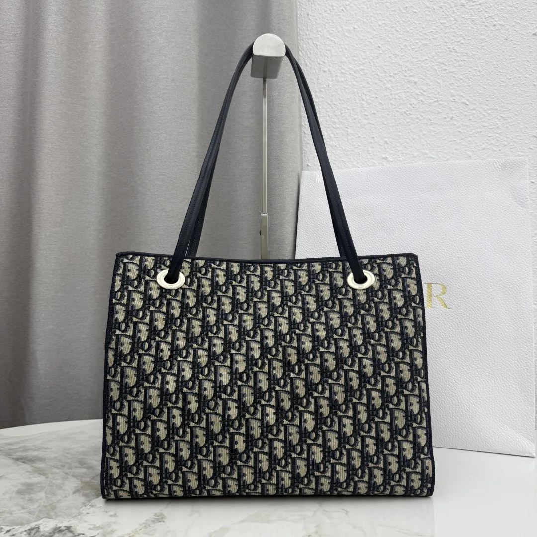 Women's Classic Handbags CHRISTIAN DIOR 18187807