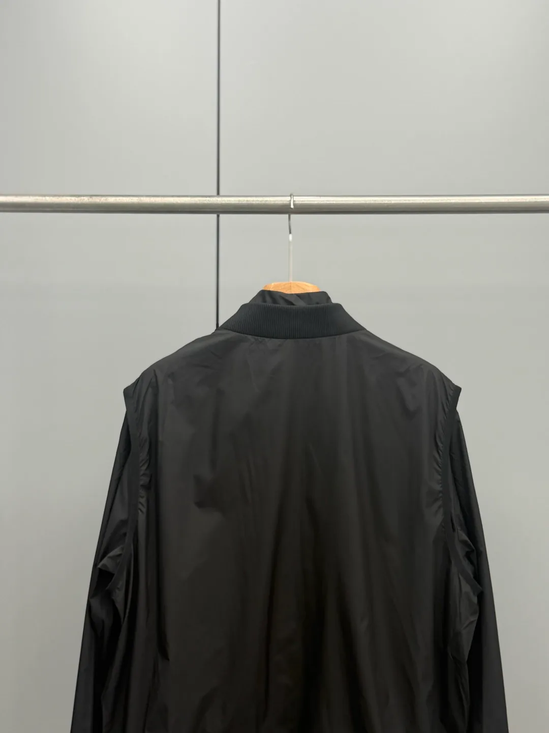 Men's Jackets And Down Jackets MONCLER 17476228
