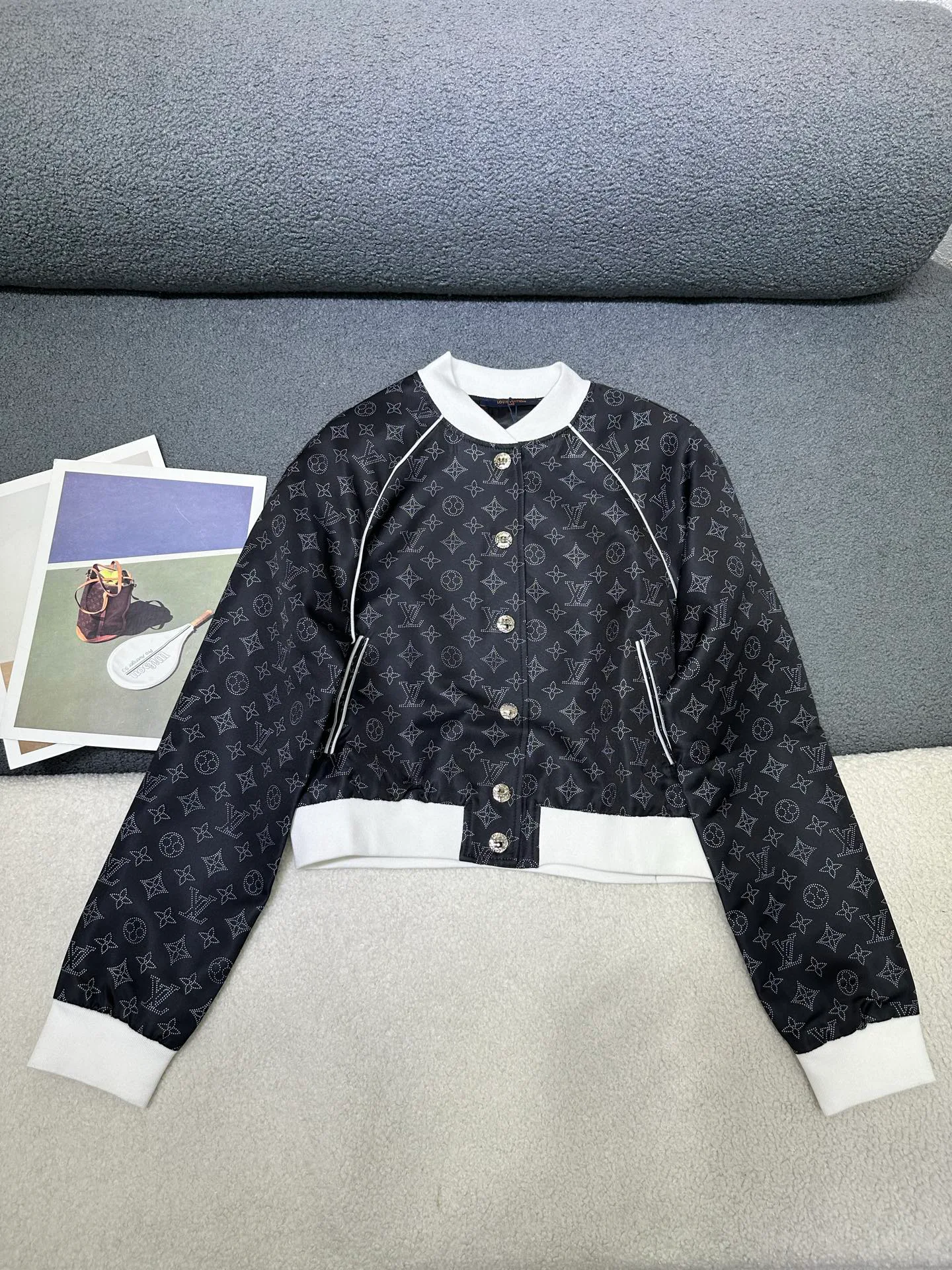 Women's Jackets And Down Jackets LOUIS VUITTON 18396732