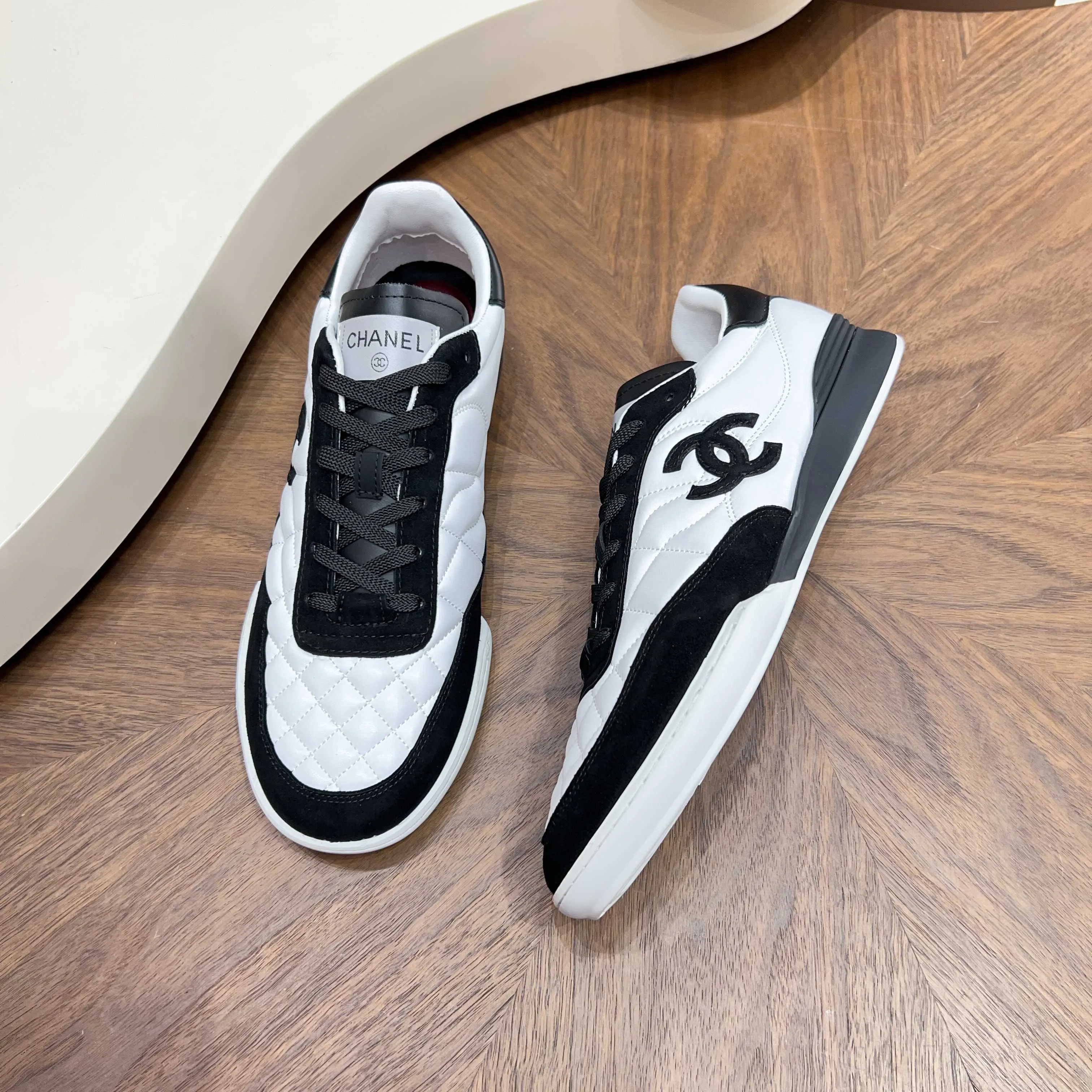 Women's Sneakers CHANEL 17918720
