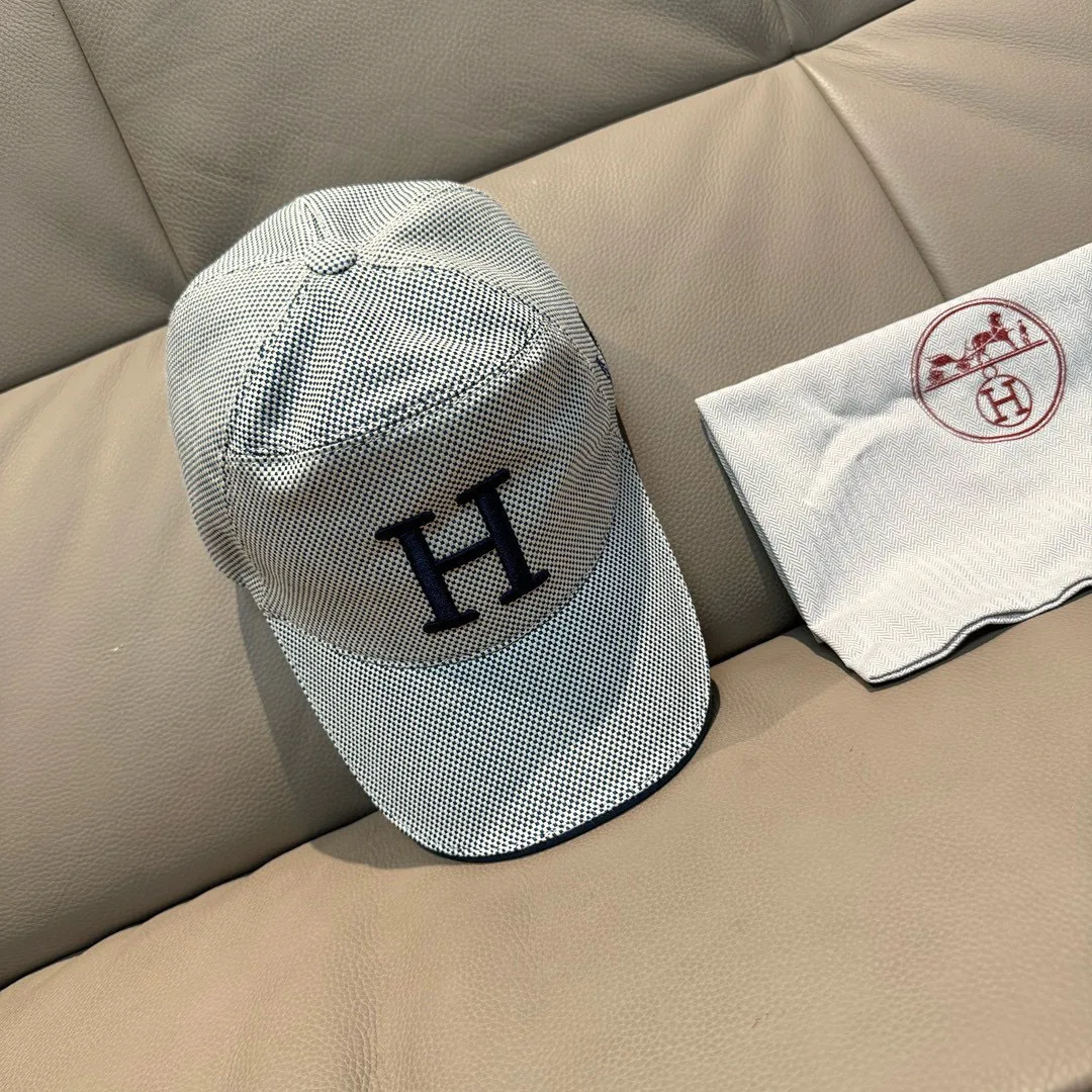 Hats HERMES 17224548