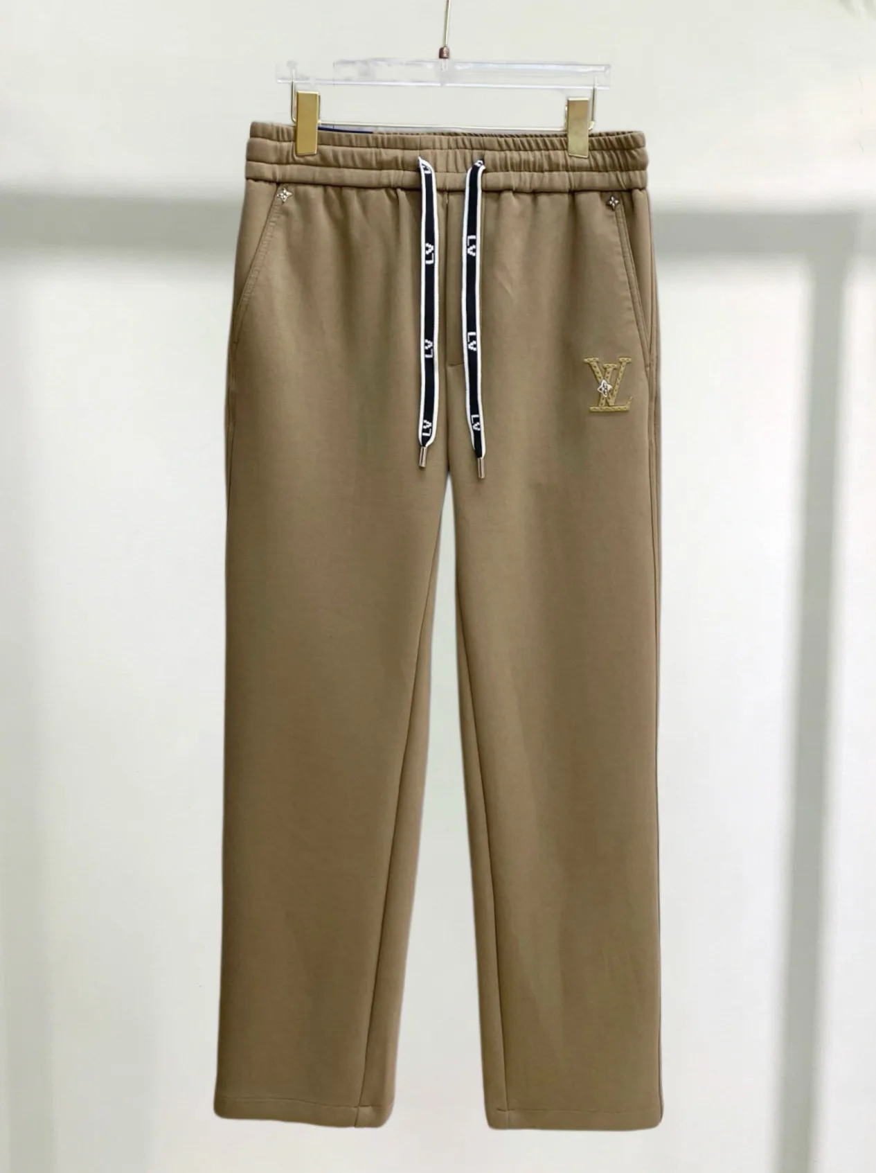 Men's Trousers LOUIS VUITTON 17973704