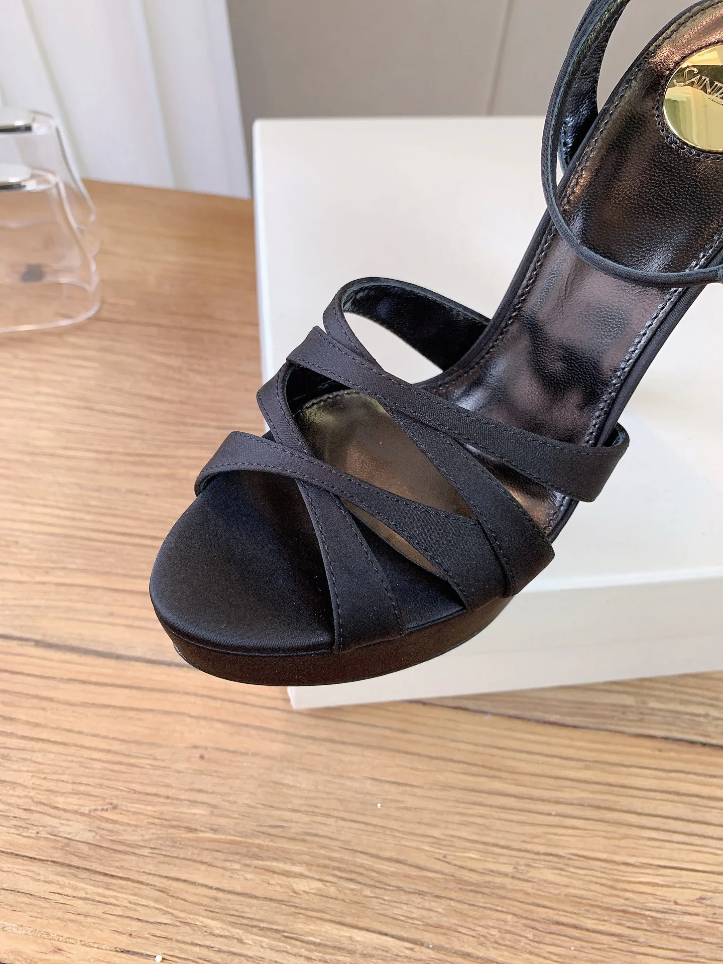 Women's Open-Toe Sandals SAINT LAURENT 17815060