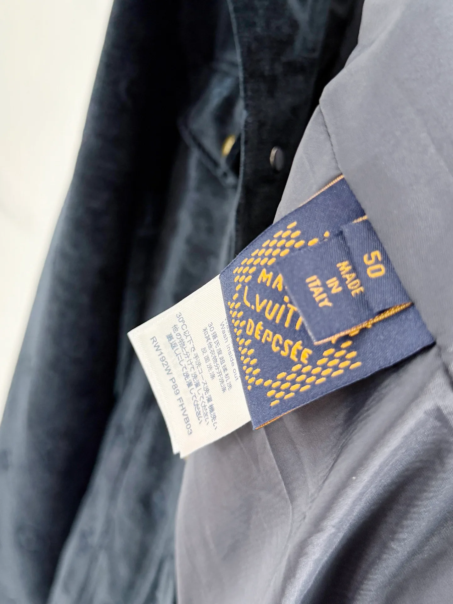 Men's Jackets And Down Jackets LOUIS VUITTON 17993185
