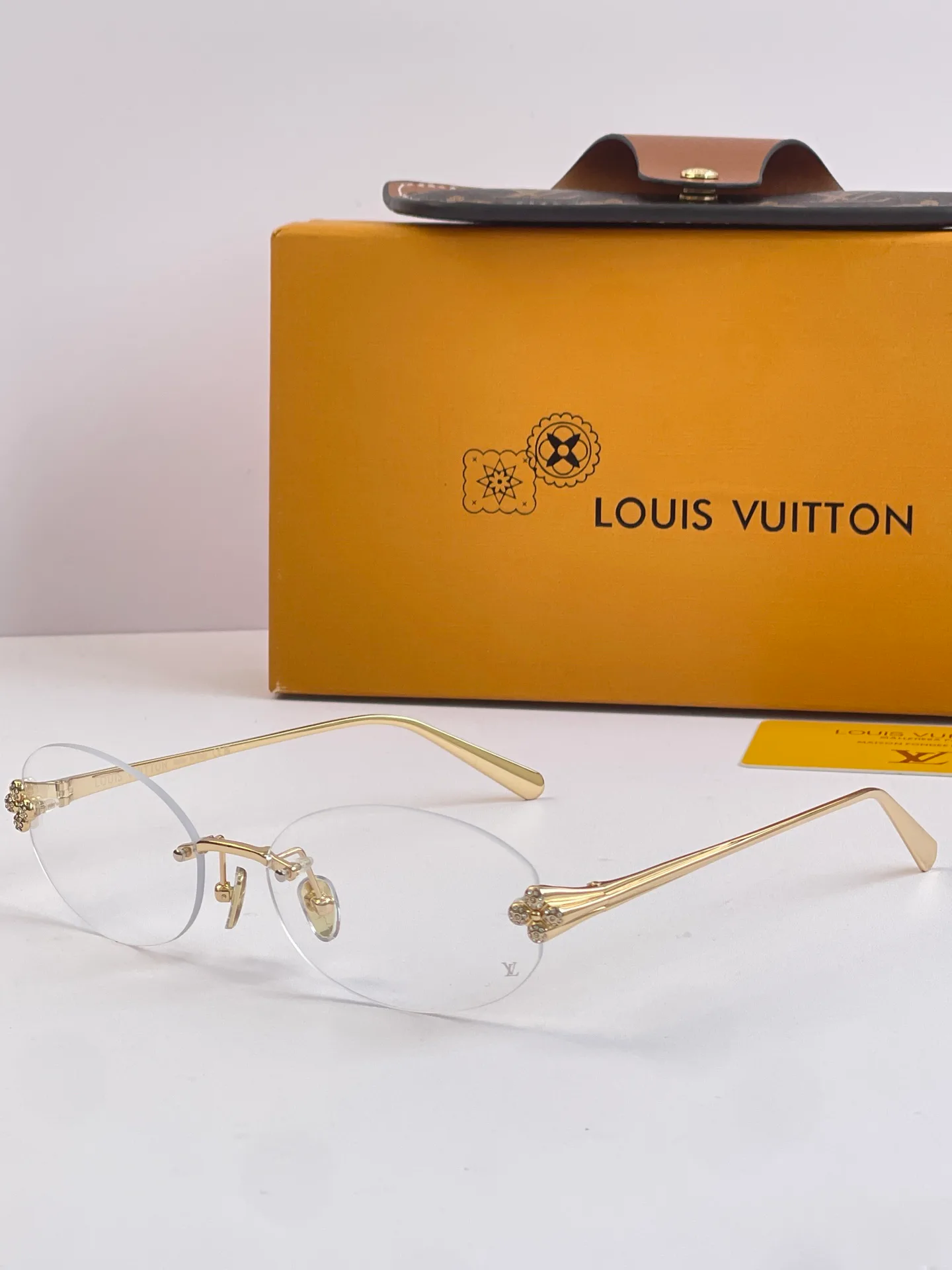 Glasses LOUIS VUITTON 18226193