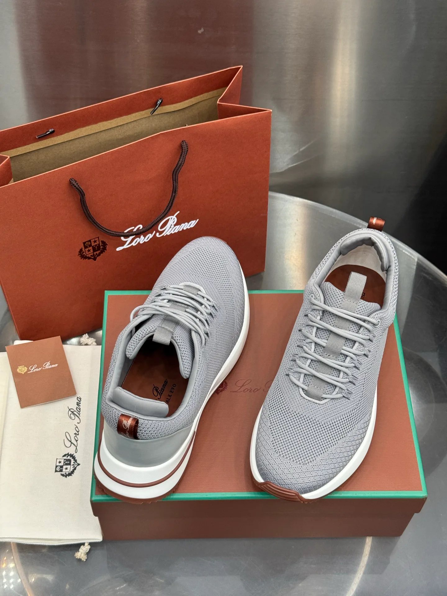 Men's Sneakers LORO PIANA 18202682
