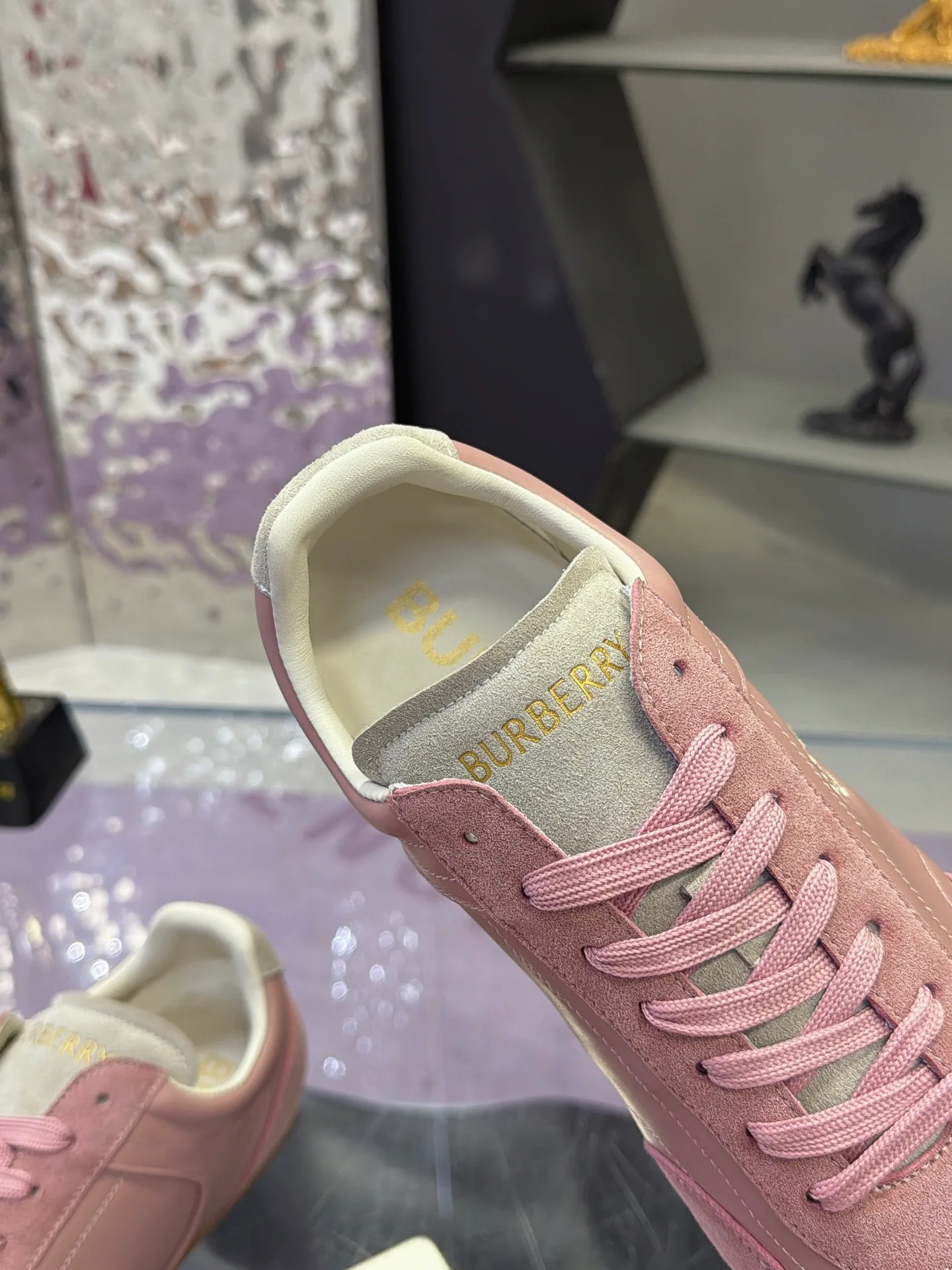Women's Sneakers BURBERRY 18025570