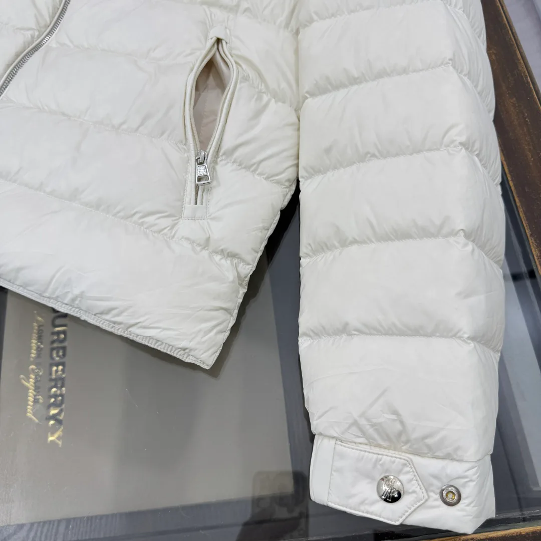Men's Jackets And Down Jackets MONCLER 18001937