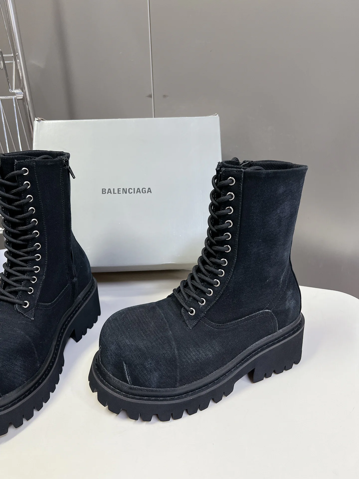Women's Ankle Boots BALENCIAGA 17449298