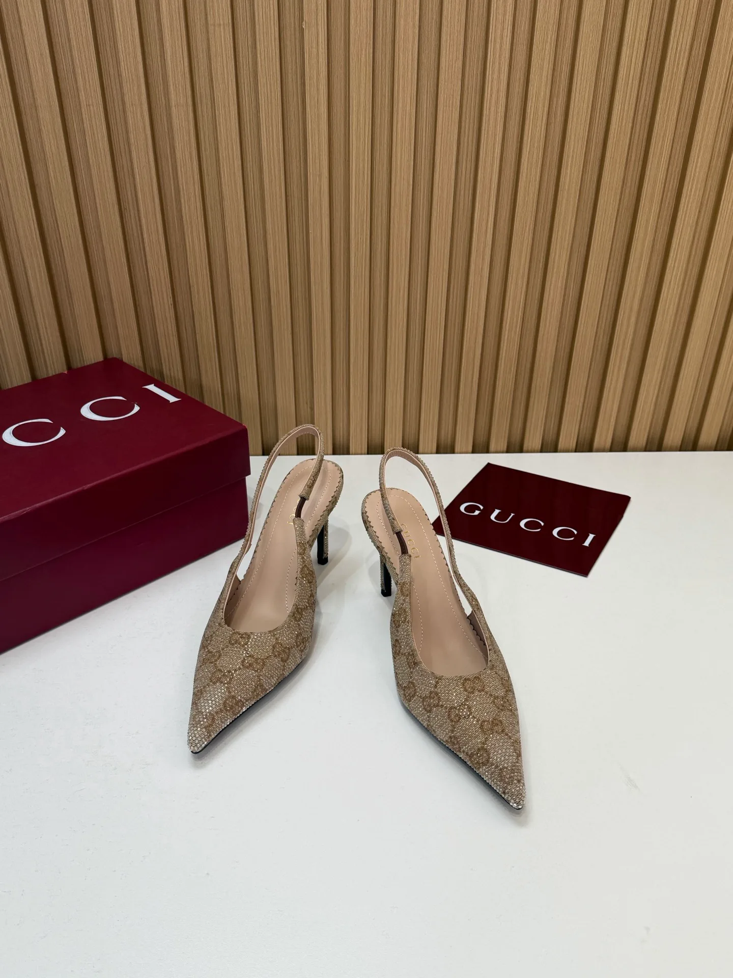 Туфли Женские Gucci 18676783