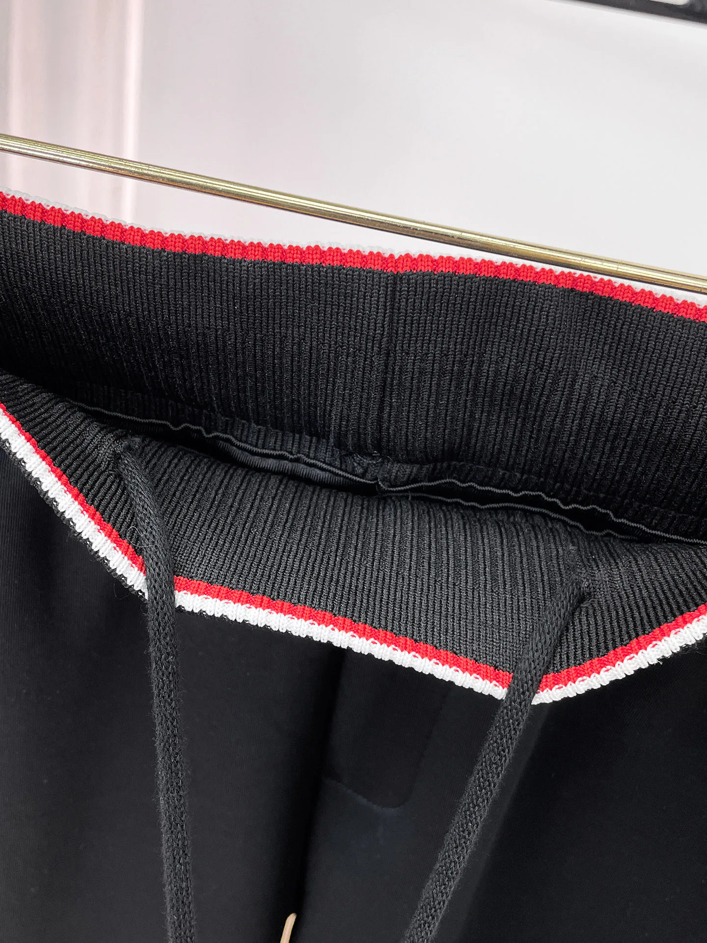 Men's Trousers MONCLER 18399359