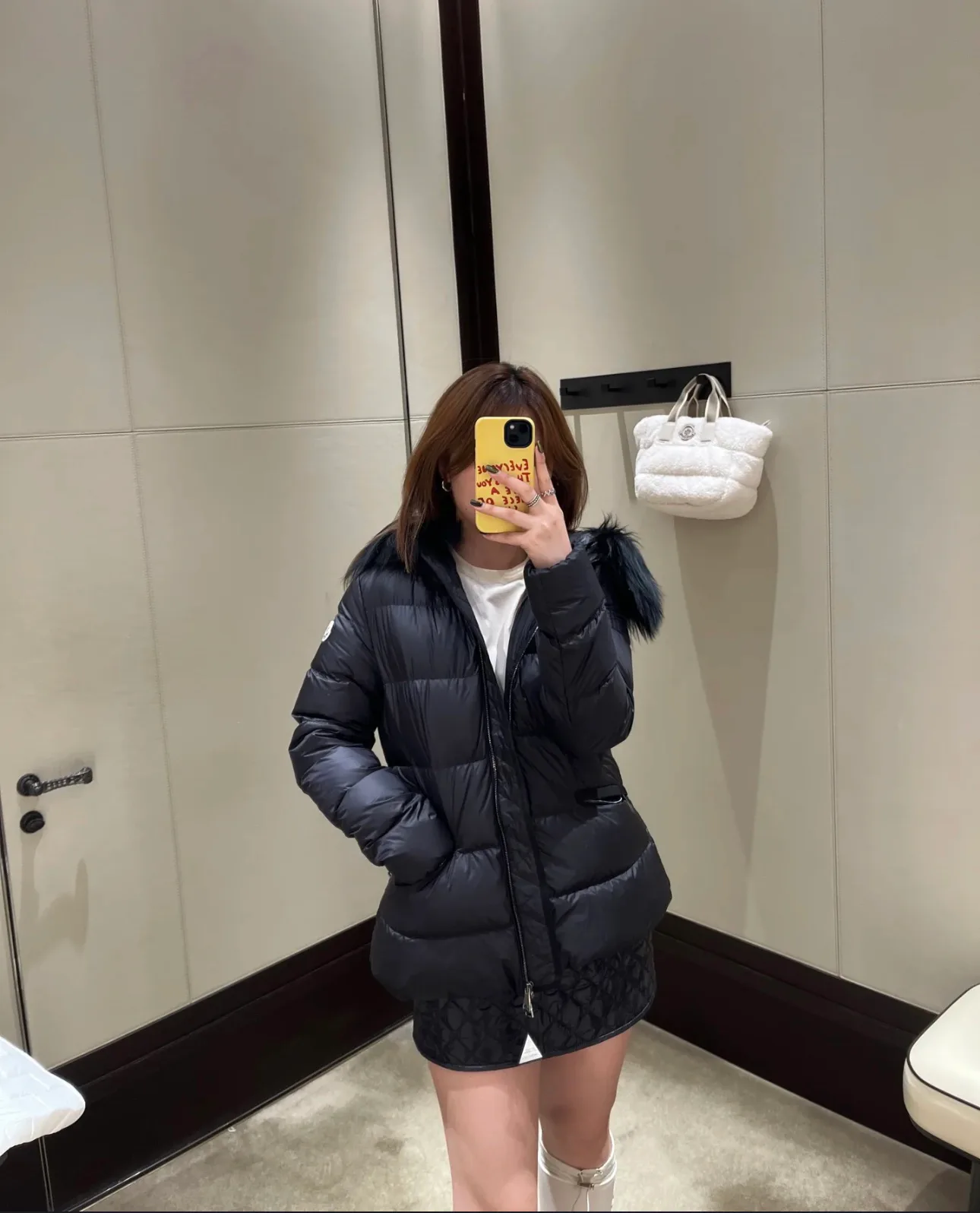 Women's Jackets And Down Jackets MONCLER 18130049
