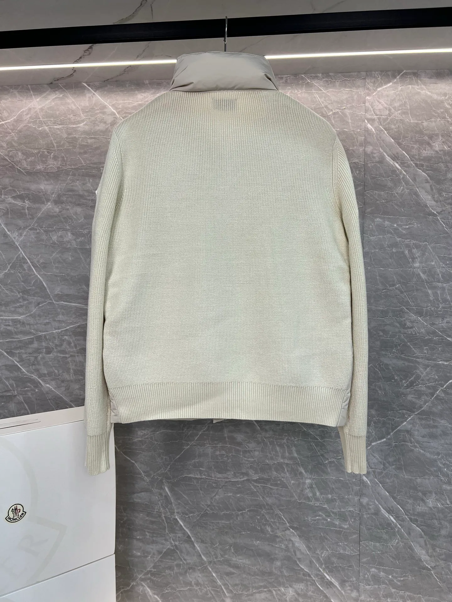 Куртки И Пуховики Мужские Moncler 18599837