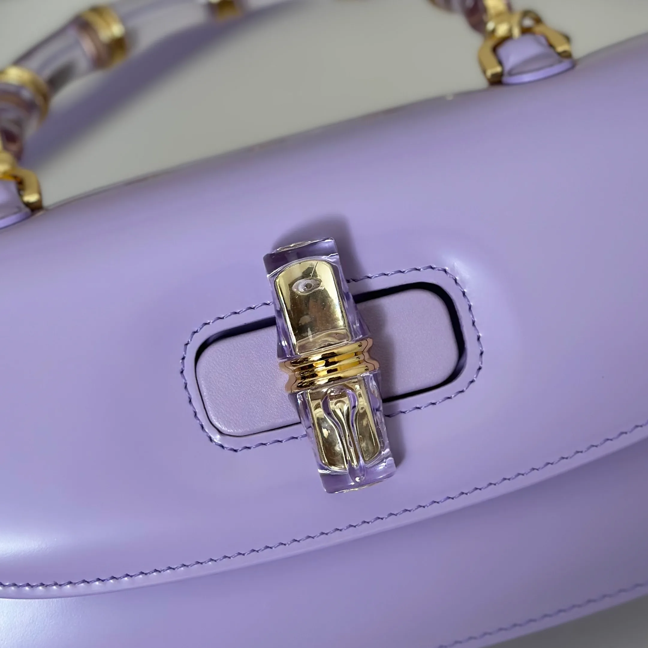 Women's Classic Handbags GUCCI 18361938