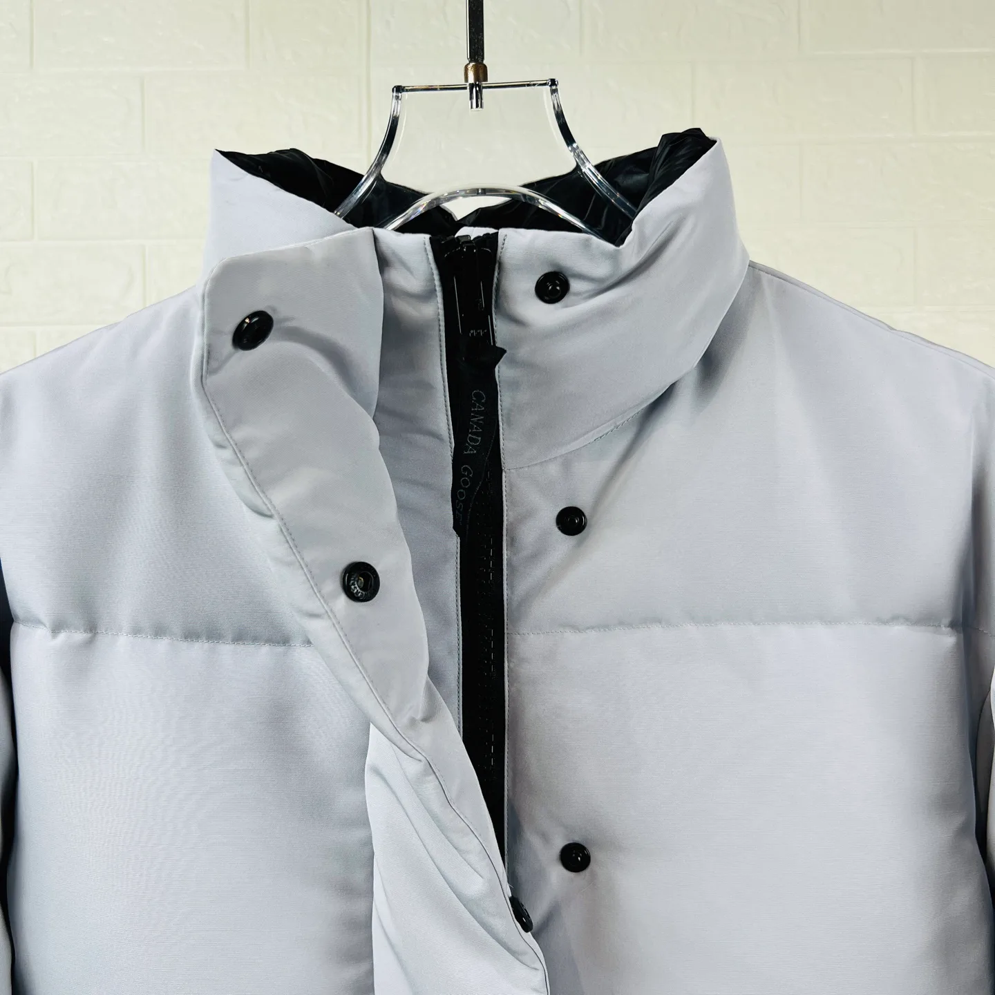 Women's Jackets And Down Jackets CANADA GOOSE 17897351