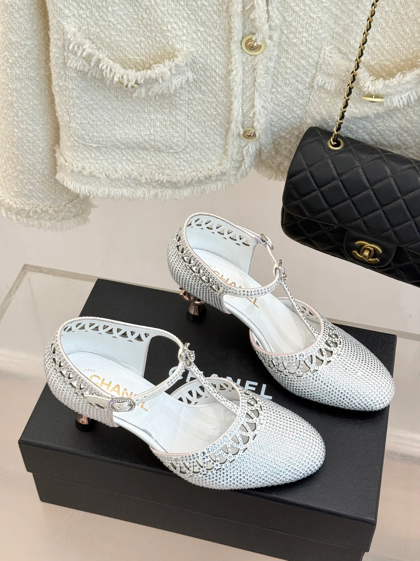 Women's Open-Toe Sandals CHANEL 17425317