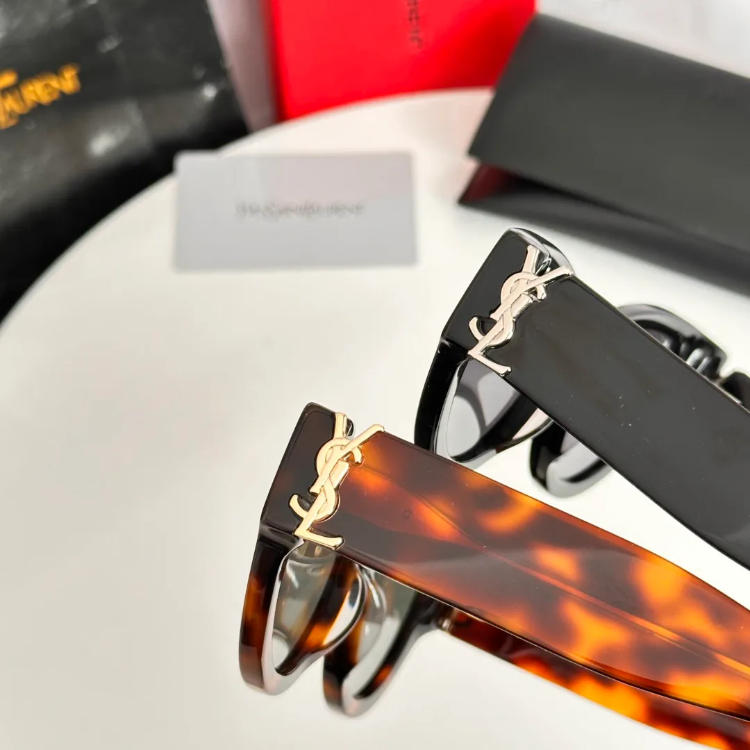 Glasses SAINT LAURENT 16853136