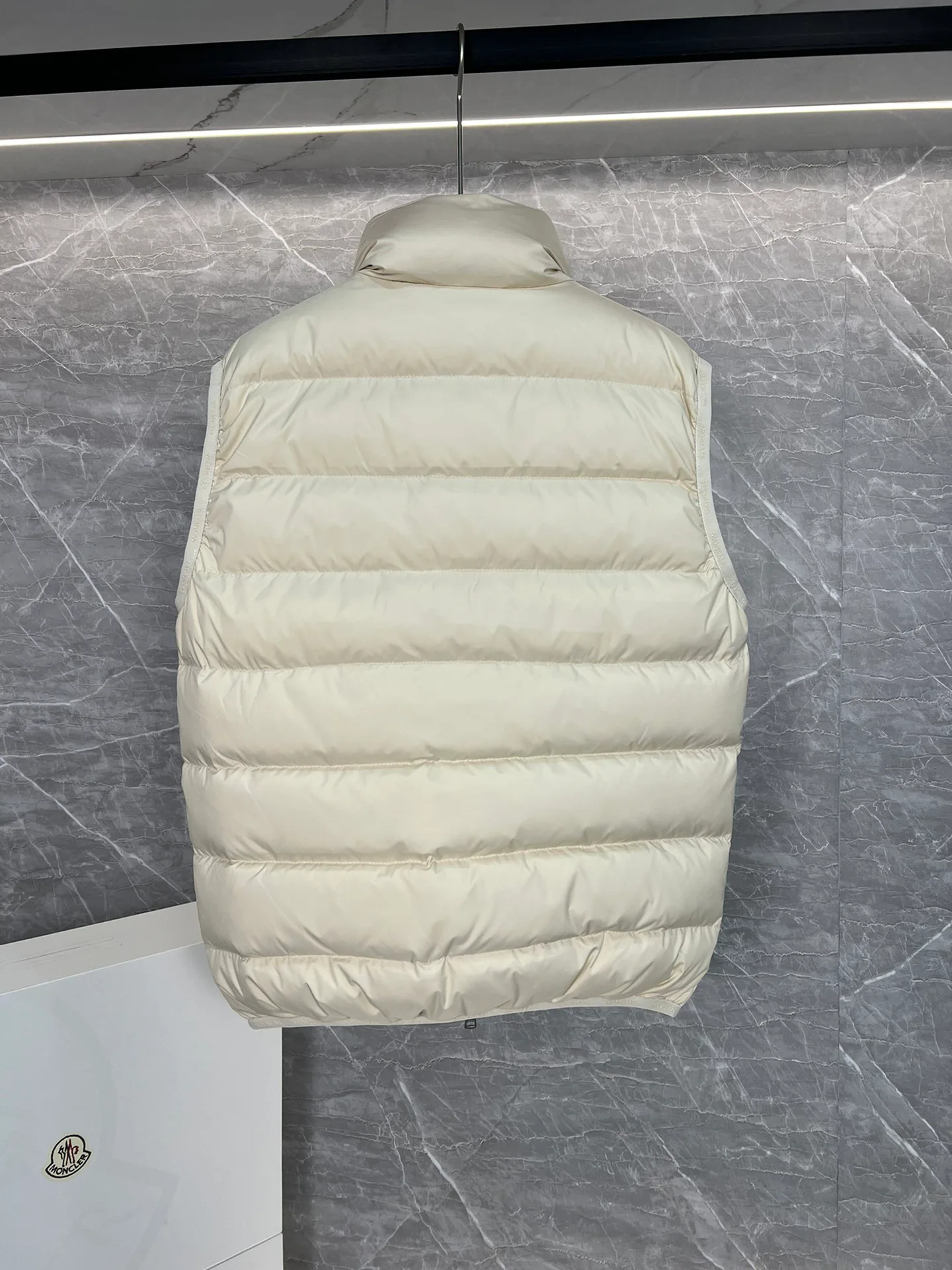 Жилеты Мужские Moncler 18599847