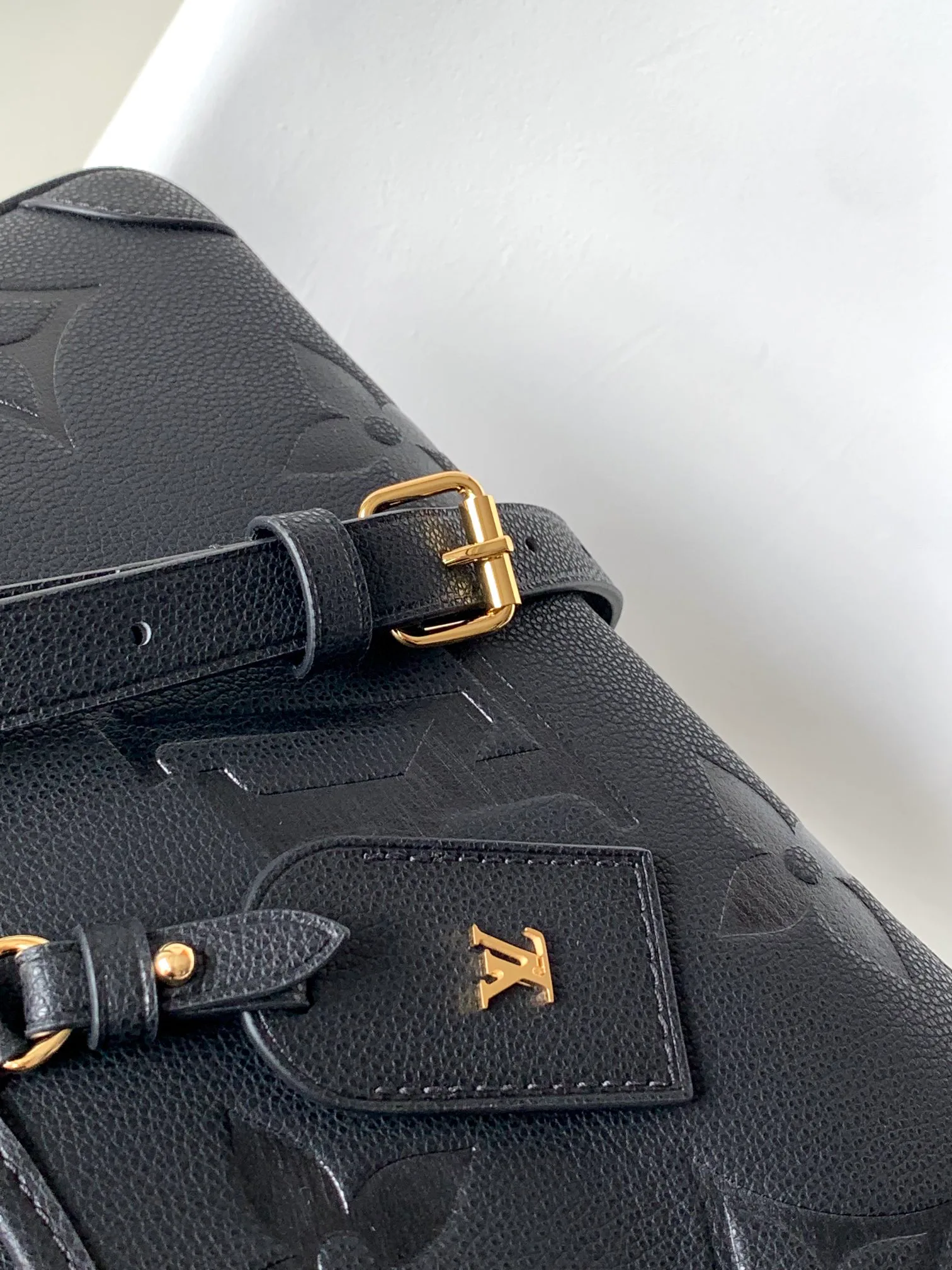 Women's Classic Handbags LOUIS VUITTON 17949172