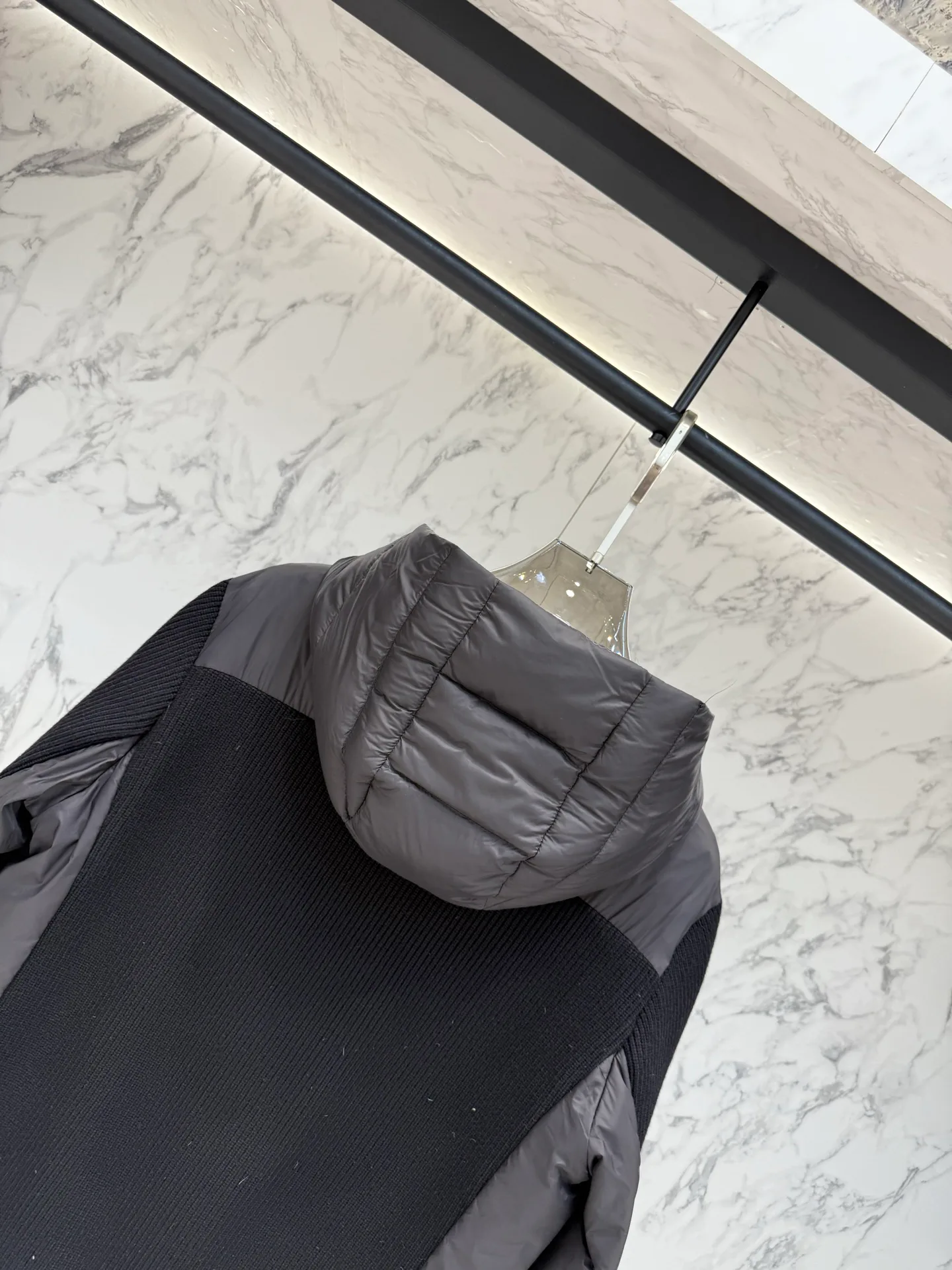 Men's Jackets And Down Jackets MONCLER 18236931
