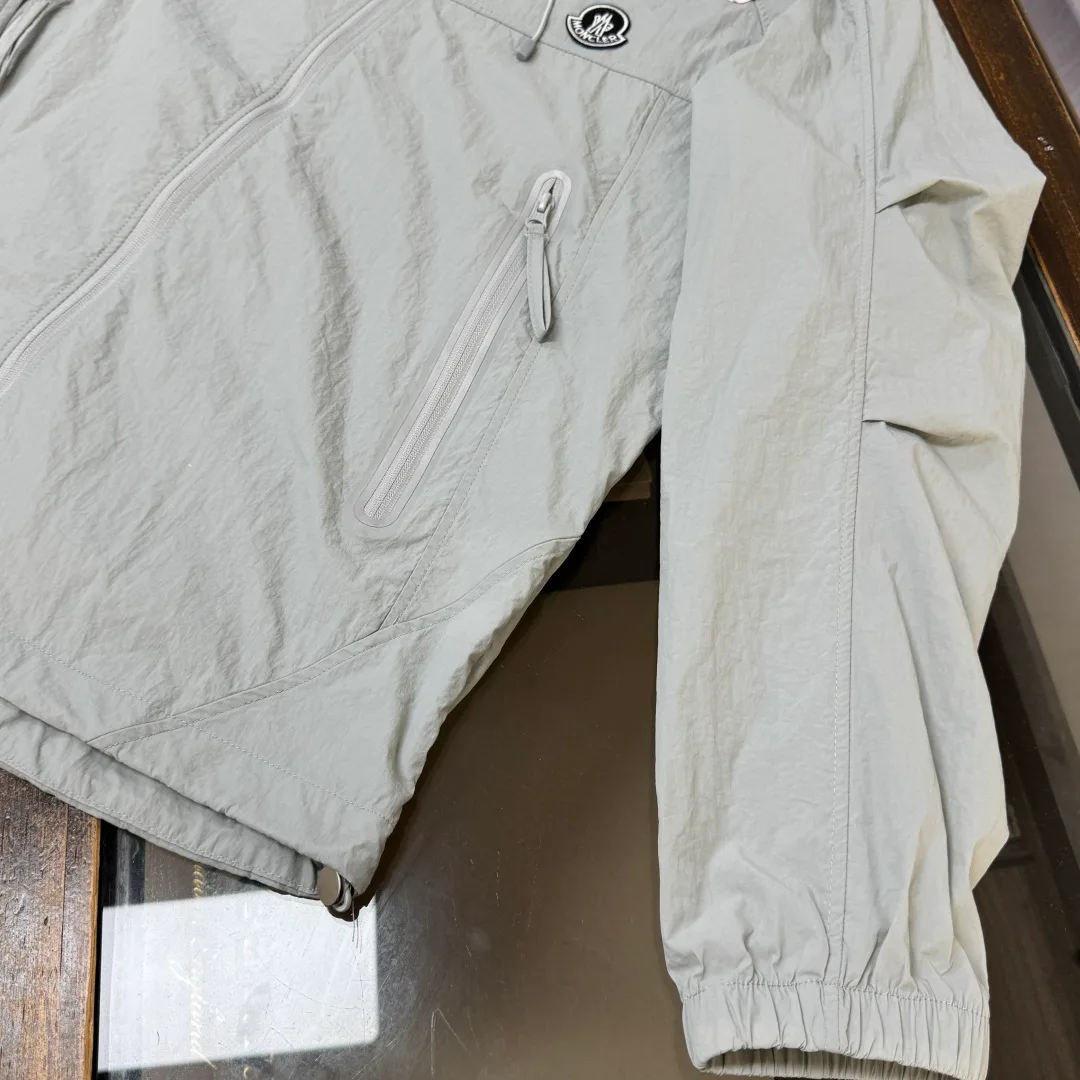 Men's Jackets And Down Jackets MONCLER 17286060