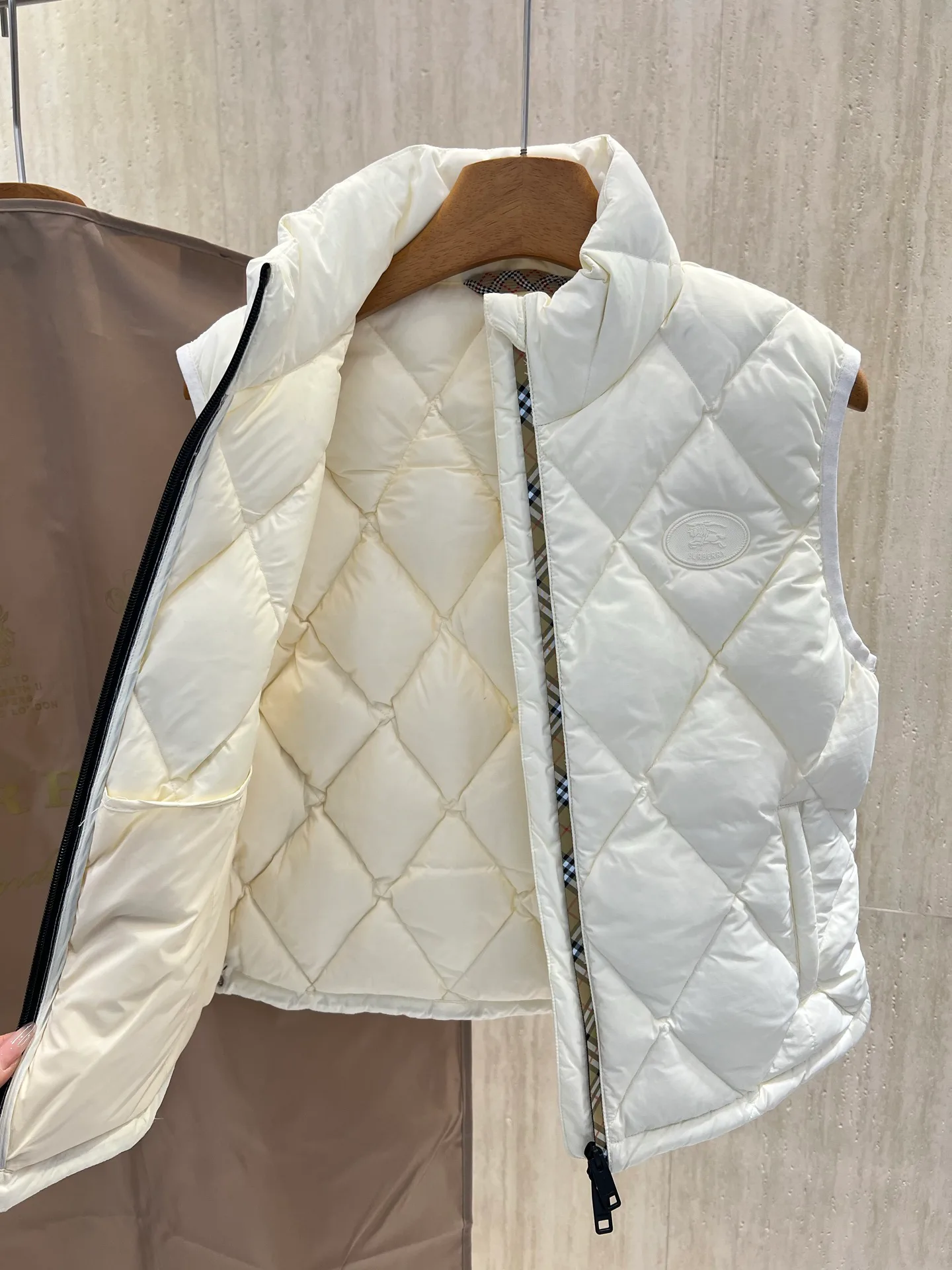 Men's Vests BURBERRY 18231677