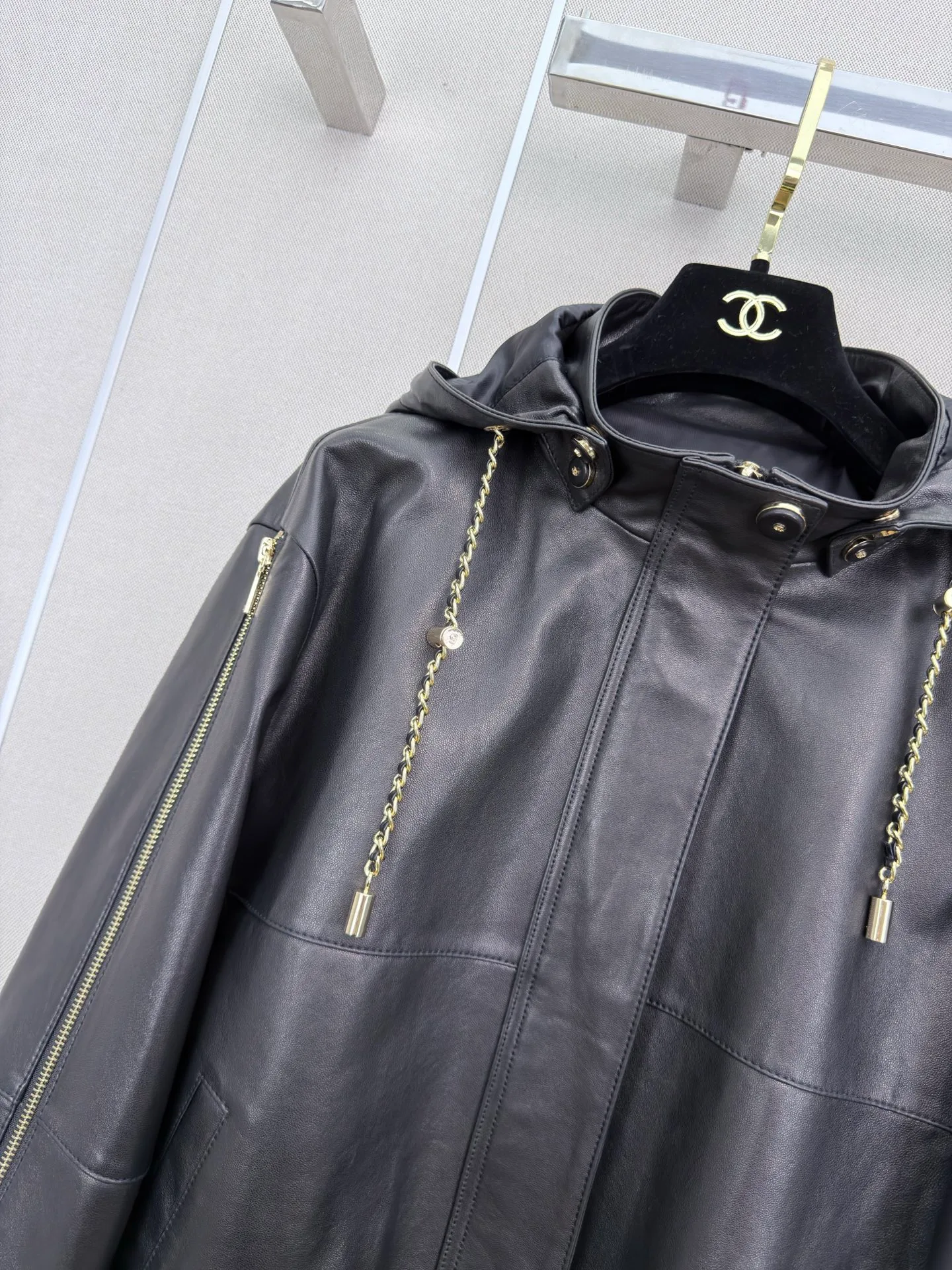 Women's Leather Jackets And Sheepskin Coats CHANEL 18138617