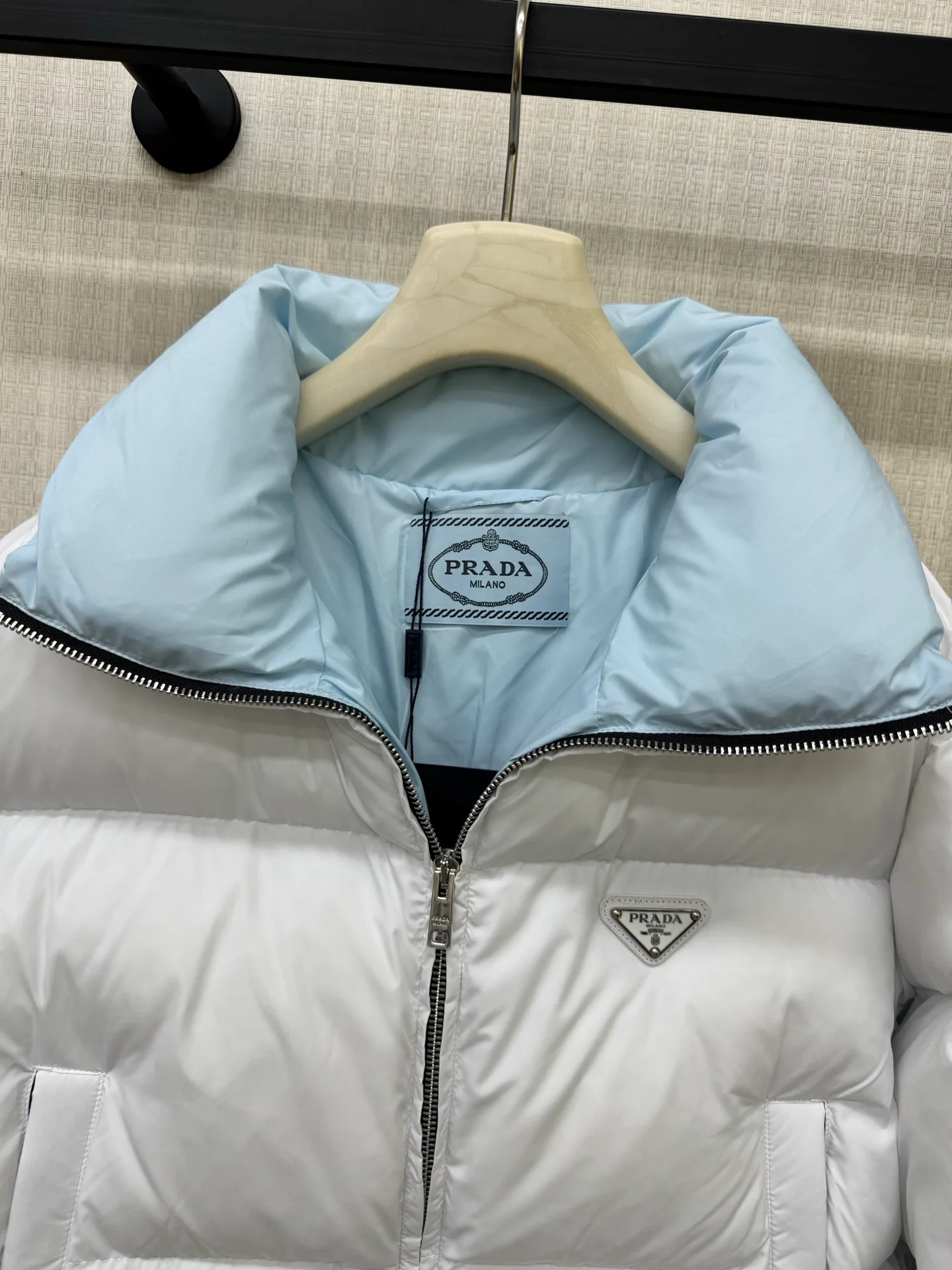 Women's Jackets And Down Jackets PRADA 18108030