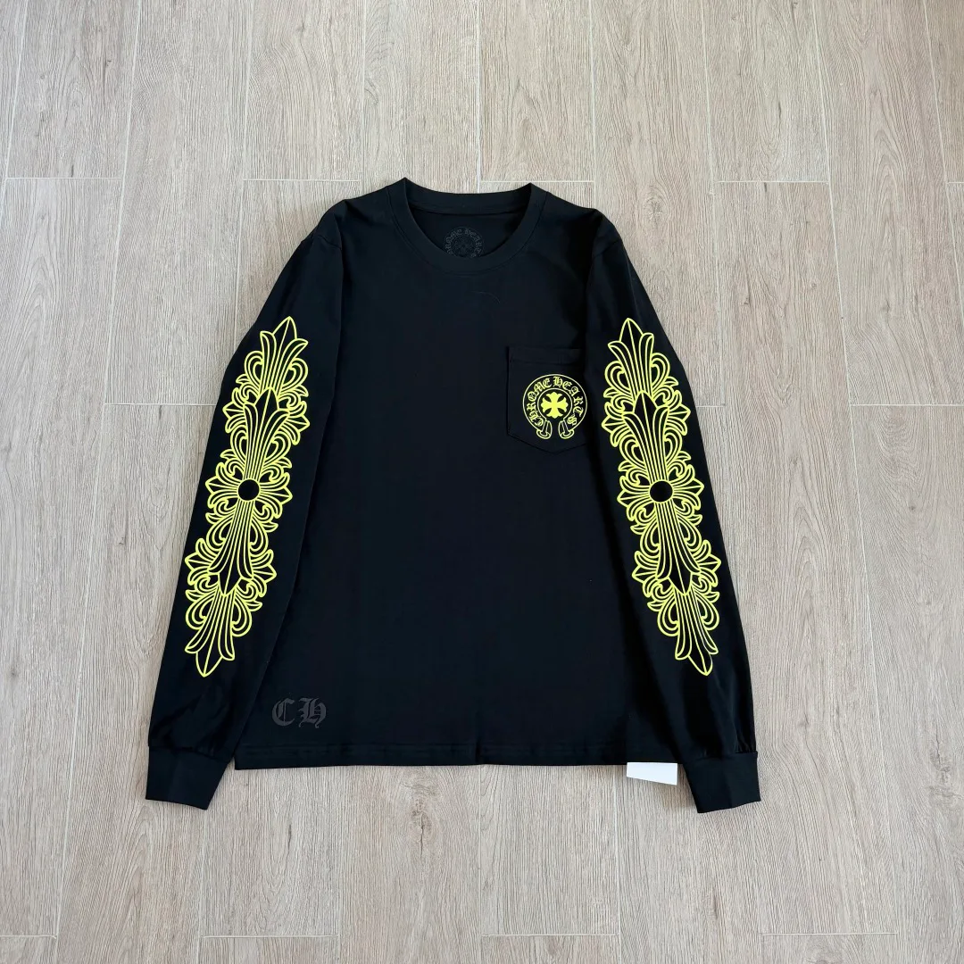 Women's T-Shirts CHROME HEARTS 17953638