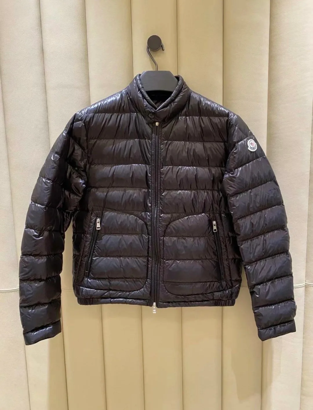 Куртки И Пуховики Мужские Moncler 18683750