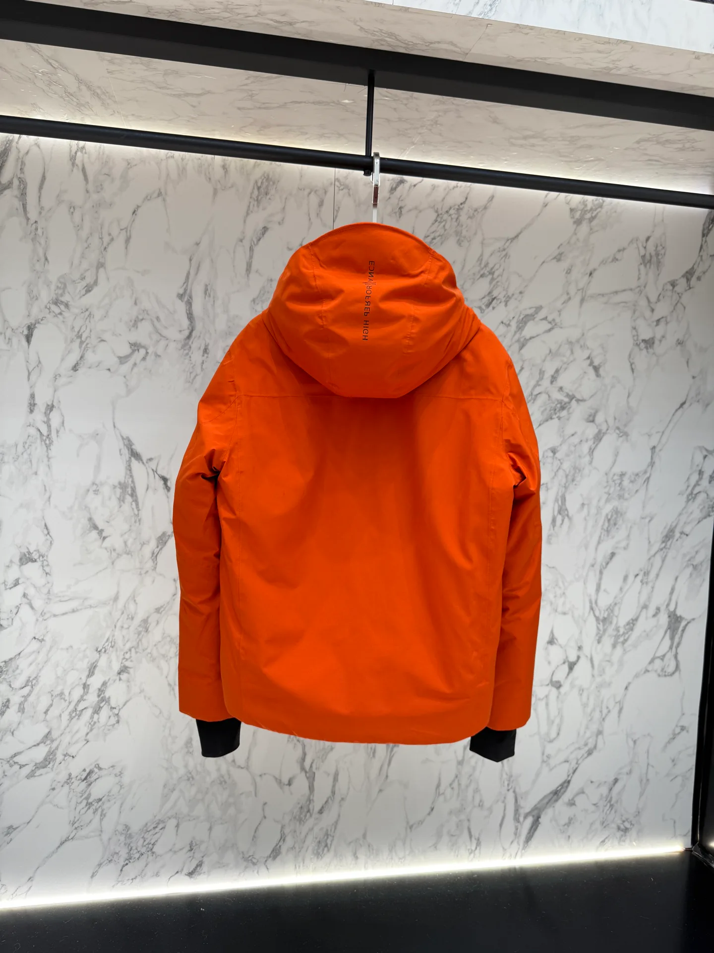 Men's Jackets And Down Jackets MONCLER 18279261