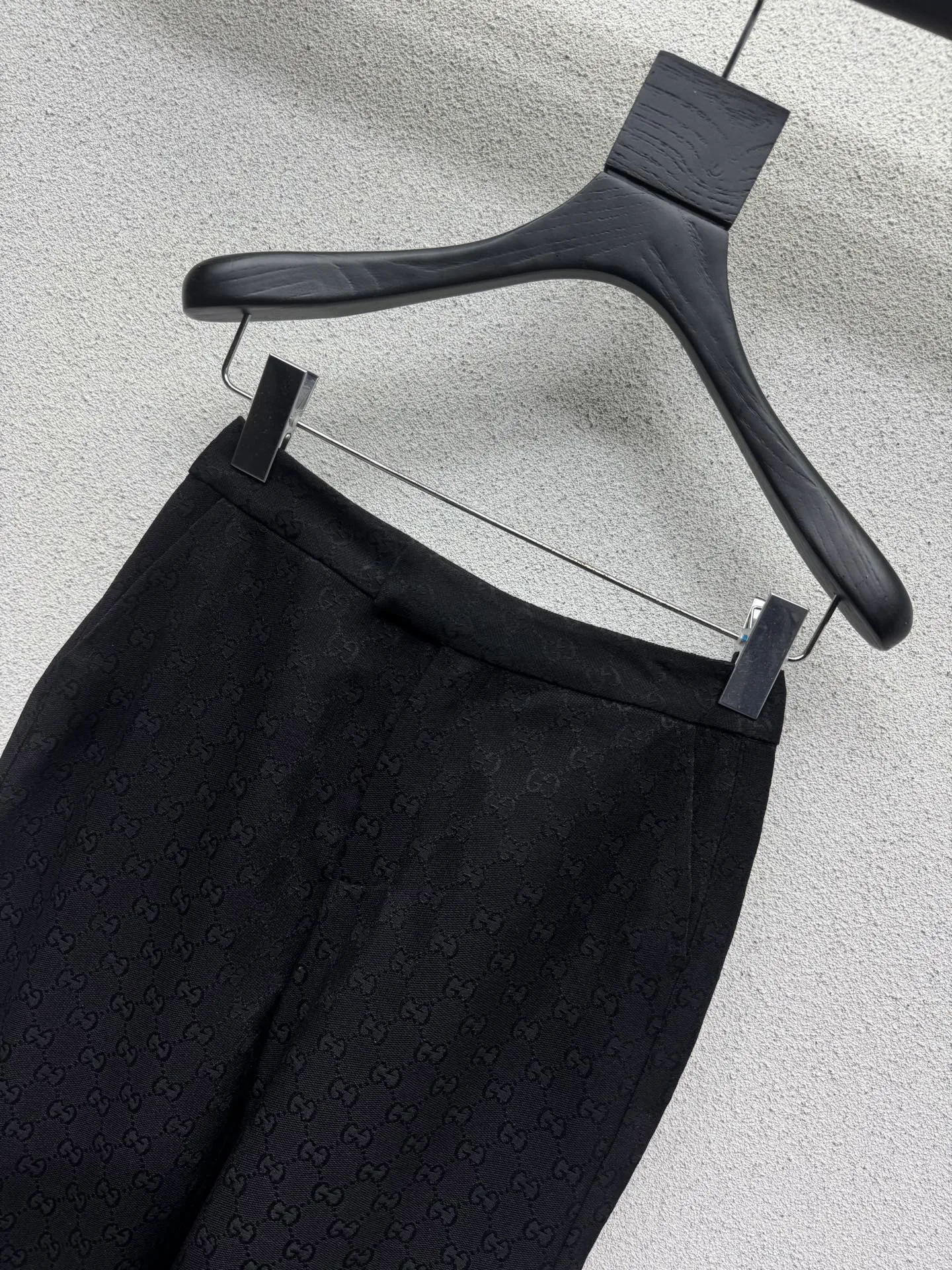 Women's Trousers GUCCI 18228558
