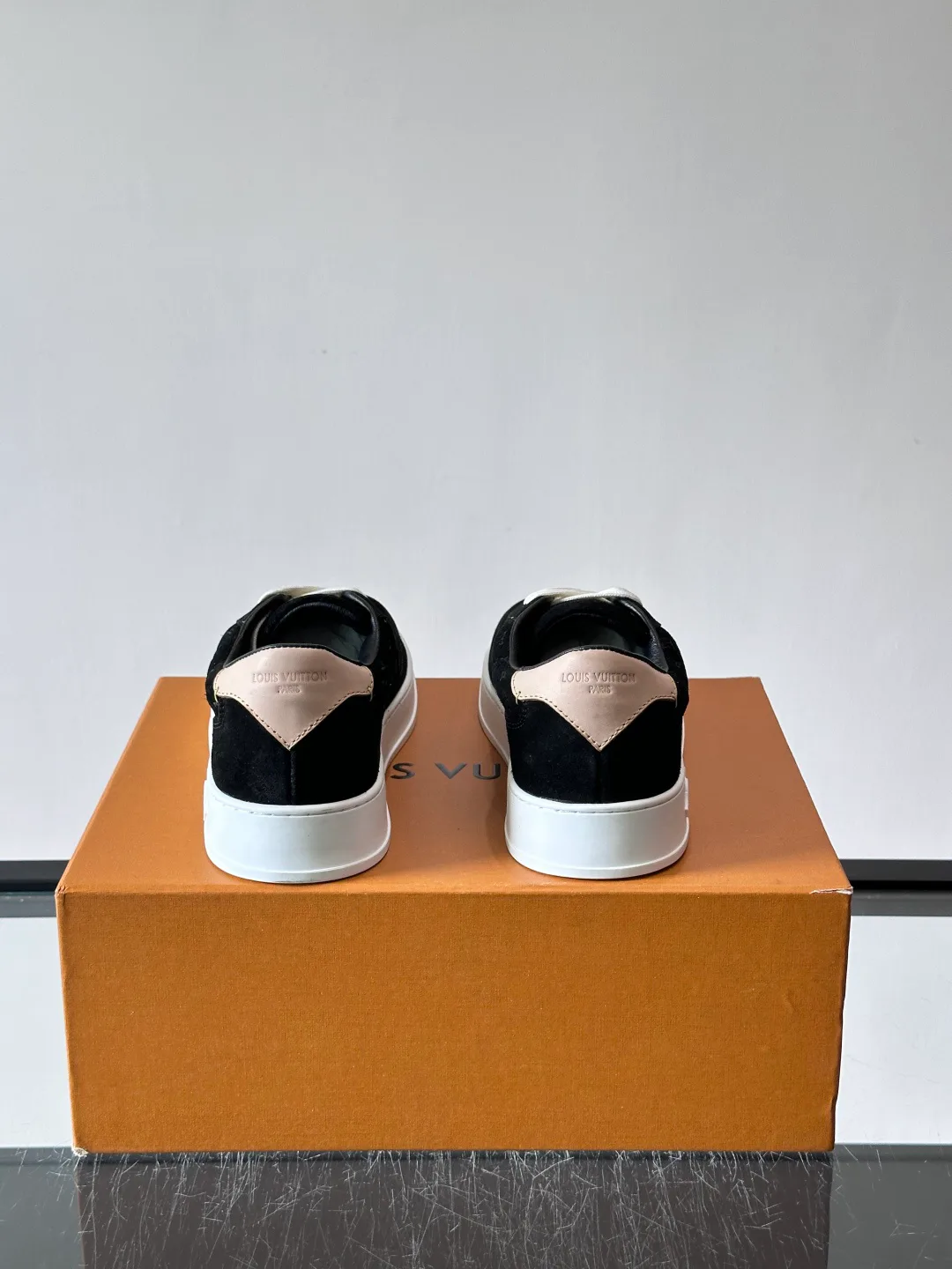 Men's Sneakers LOUIS VUITTON 17961799
