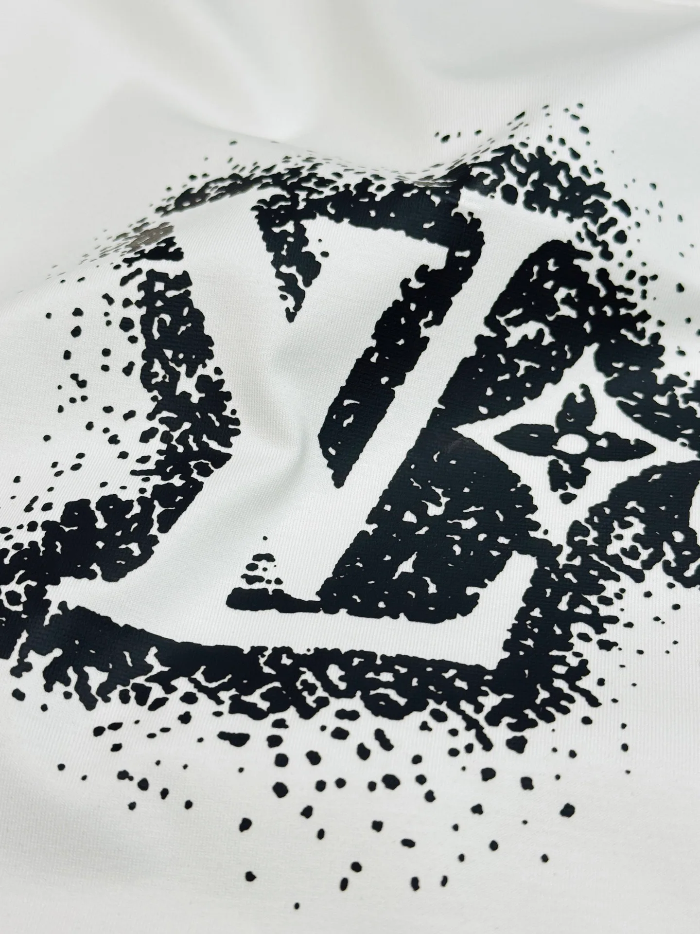Men's T-Shirts LOUIS VUITTON 17223675
